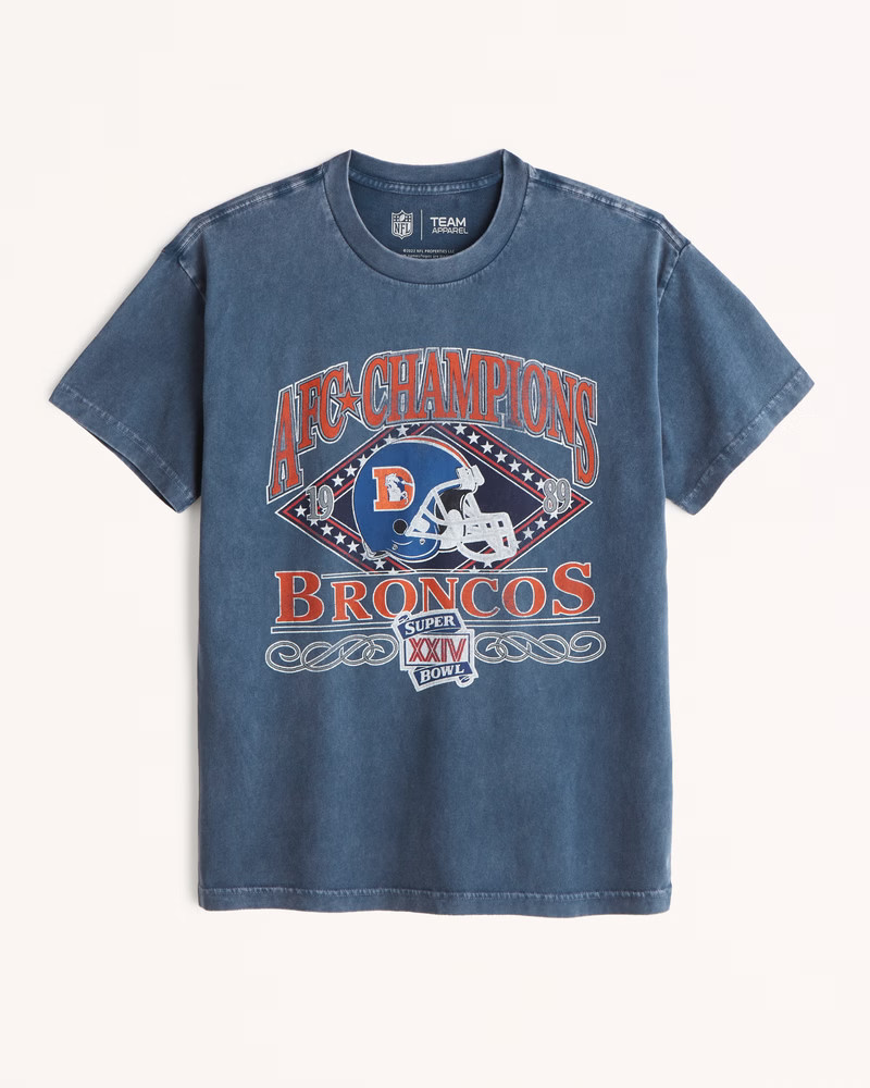 Men's Kansas City Chiefs Graphic Tee | Men's Tops | Abercrombie.com | Abercrombie & Fitch (US)