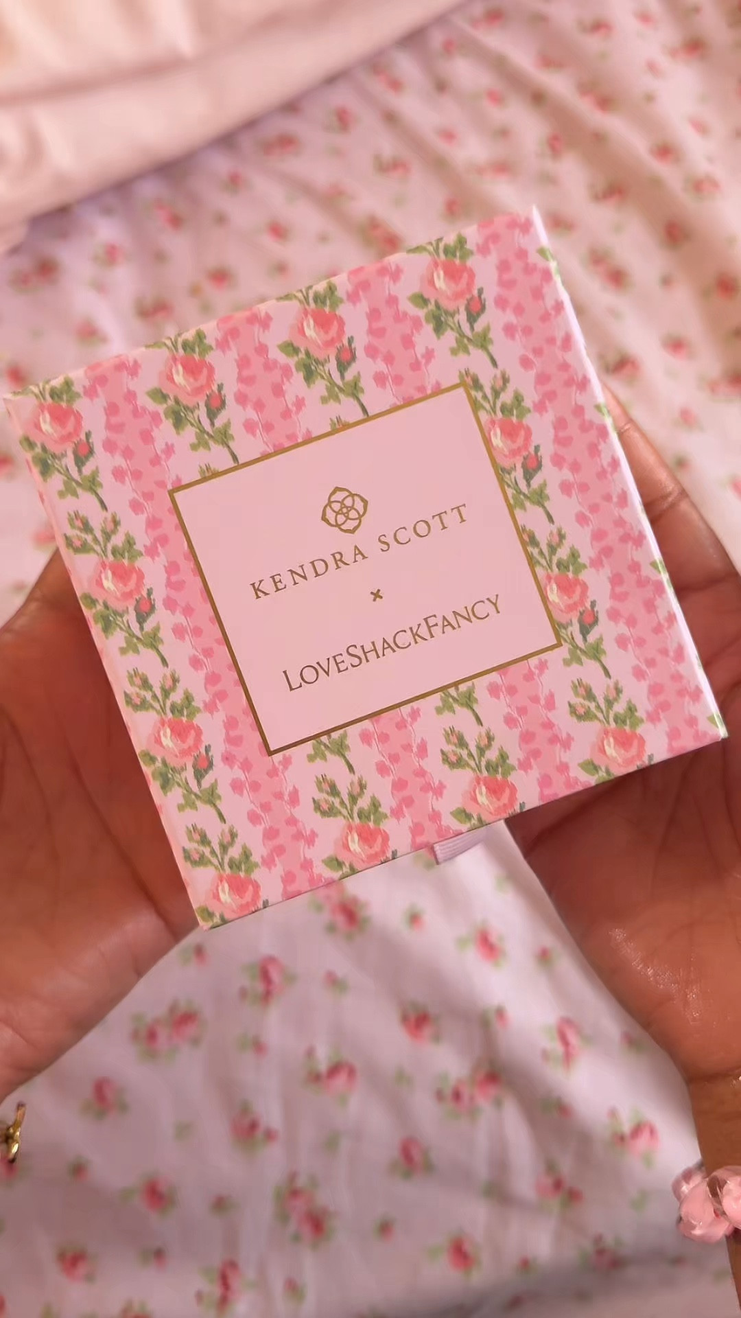 This necklace has literally been on my wishlist for the longest! So in love with the Kendra Scott and Love Shack Fancy locket🌸🎀

#LTKSeasonal #LTKspring #LTKhaul