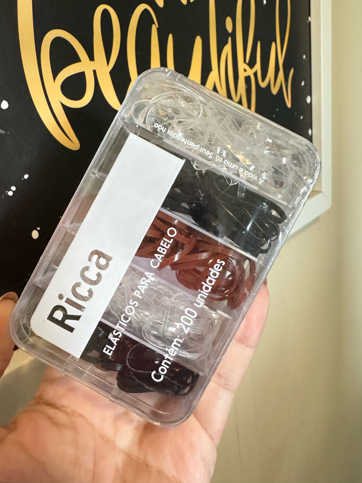 Elástico para penteado e também para segurar a manga do blazer 🙆🏼‍♀️

#LTKbeauty #LTKbrasil #LTKover40