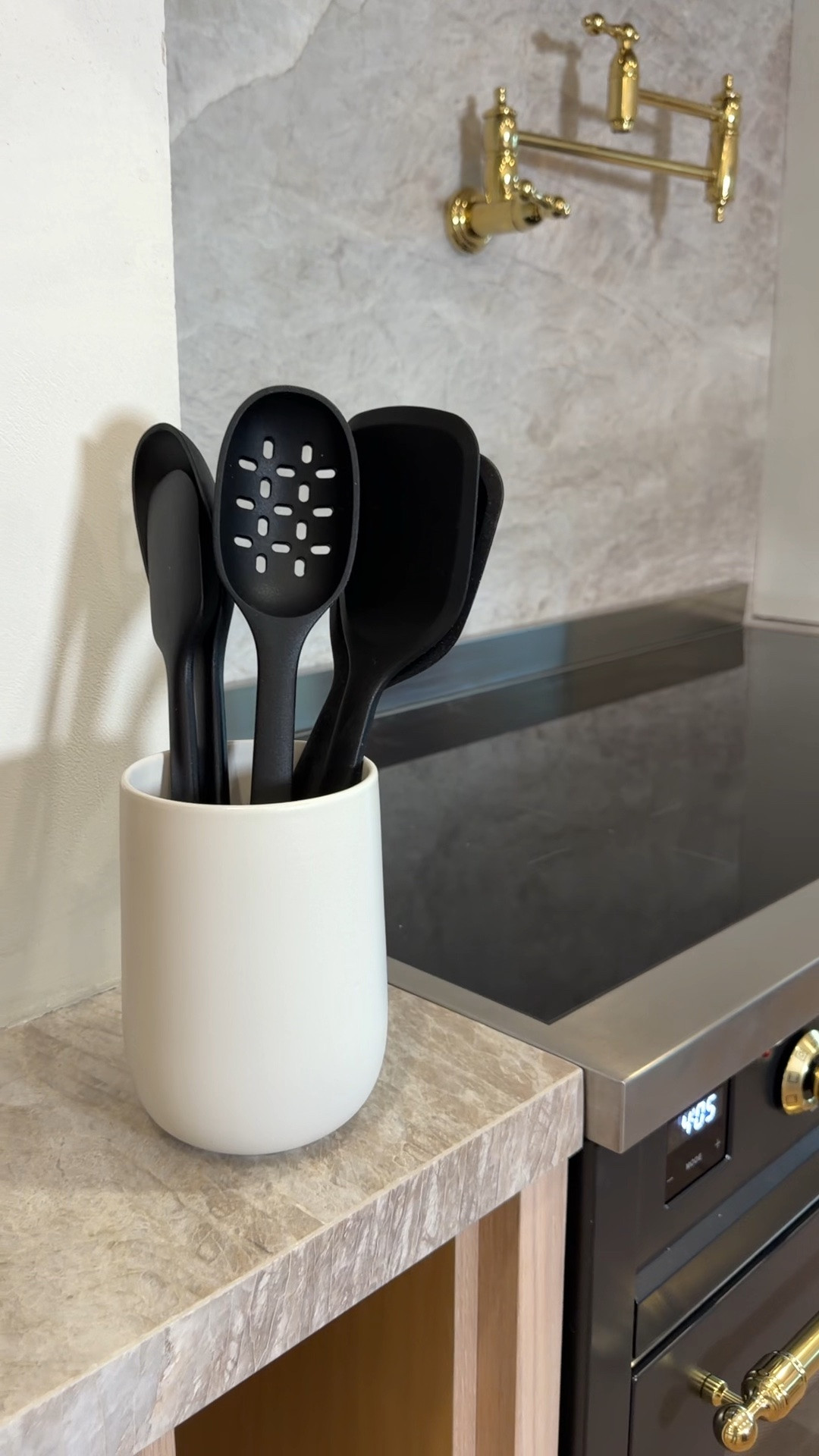 🍴 I’m absolutely in love with these kitchen utensils! They have such a beautiful, elegant look, and the gold accents add the perfect touch of luxury to my kitchen. They’re durable, high-quality, and designed for everyday use while still looking gorgeous on the countertop. Definitely one of my favorite kitchen upgrades!

💛Amé estos utensilios de cocina. Se ven finos, elegantes y el toque dorado los hace lucir aún más especiales. Además de ser resistentes y de excelente calidad, son perfectos para el uso diario y le dan a mi cocina un estilo moderno y sofisticado. ¡De esas compras que realmente valen la pena!

Shop the links below.

Follow me on Instagram and YouTube @kirasfashionfinds

#LTKHome #LTKvlog