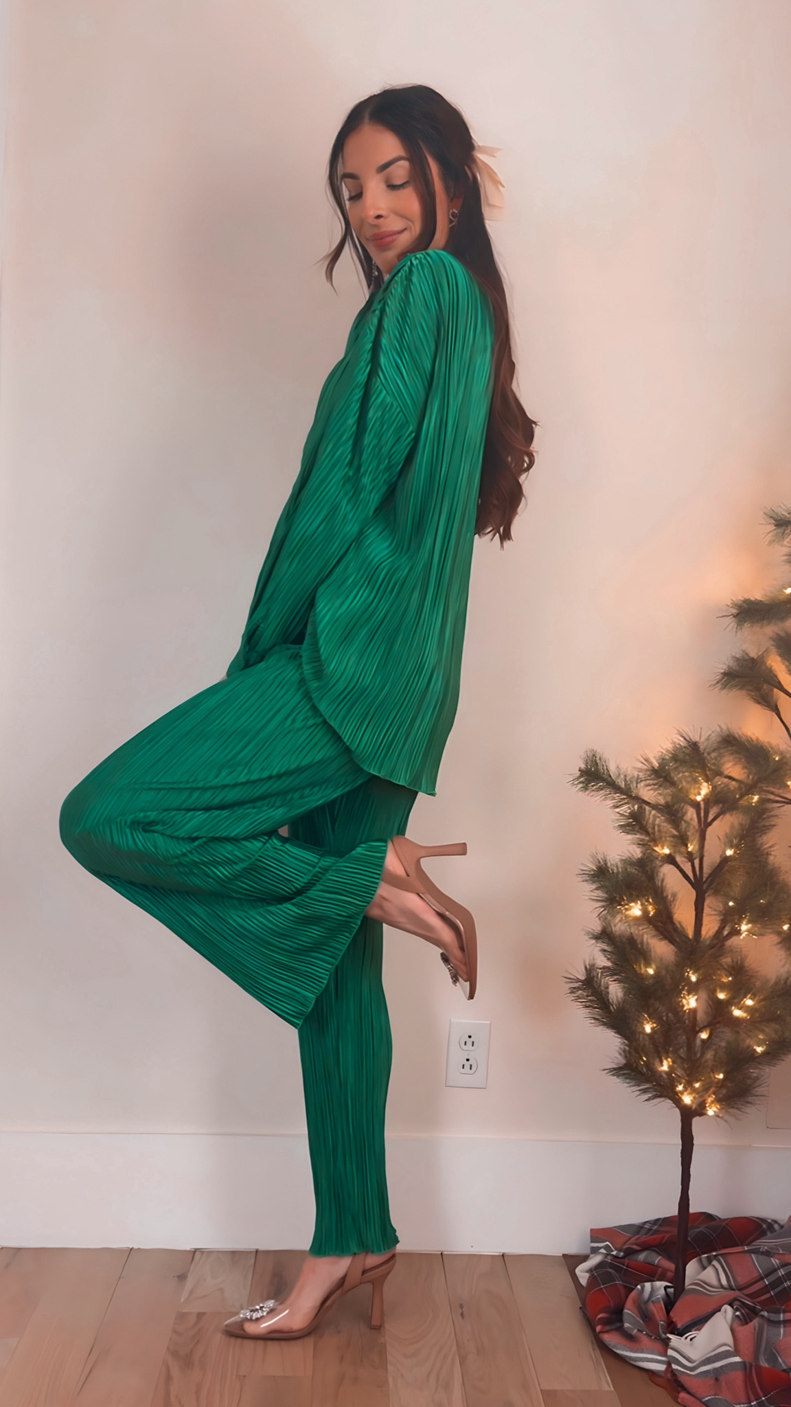 This green plisse set is so comfortable! I wore it to a holiday party last year and got so many compliments! It’s also cute styled with sneakers! Since it was such a hit last year, I had to include it in this series! Here’s to 11 of 30 of the winter is coming style series! 

#LTKfindsunder50 #LTKSeasonal #LTKHoliday