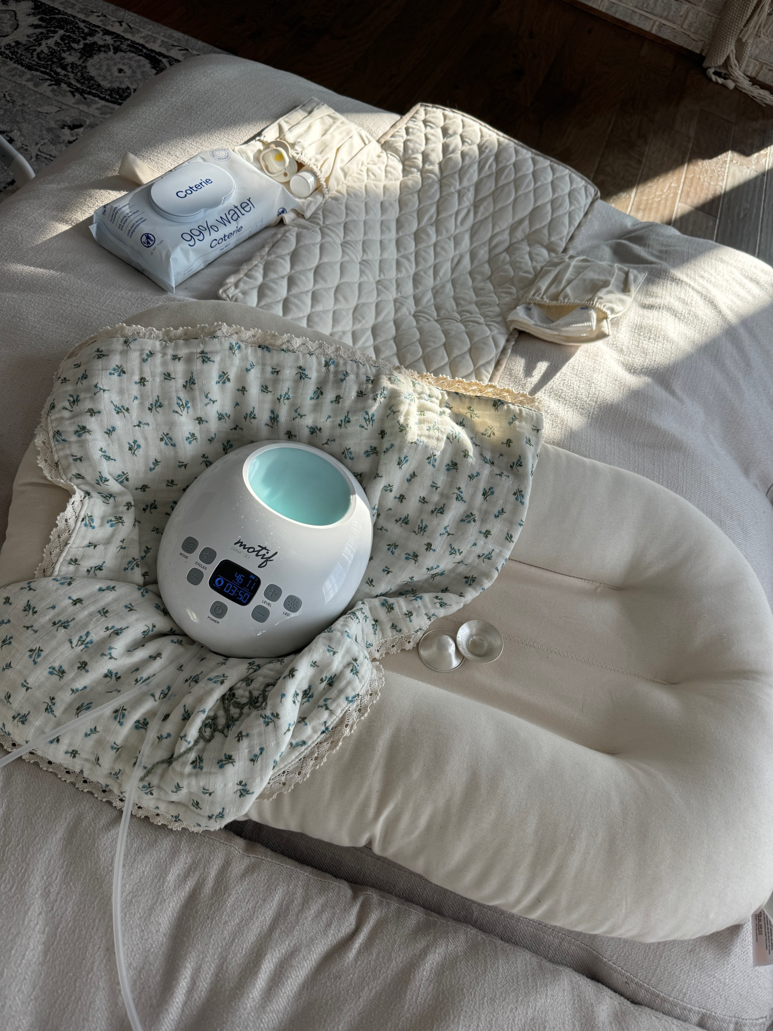 Current newborn setup and pump I love 

#LTKBaby