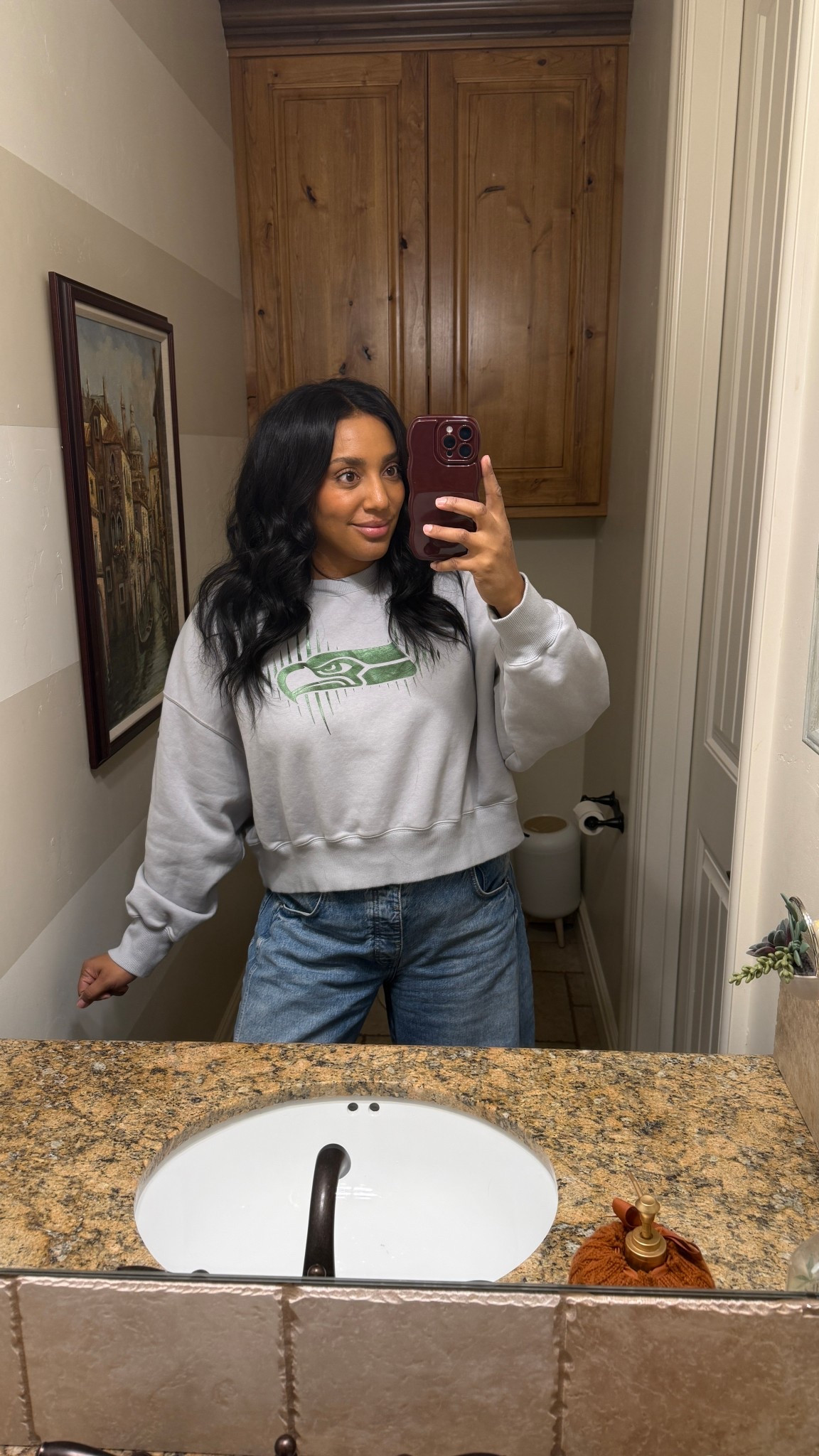 Seahawks sweatshirt i borrowed from my mom! Size M, runs oversized! 

#LTKMidsize #LTKootd #LTKFindsUnder100