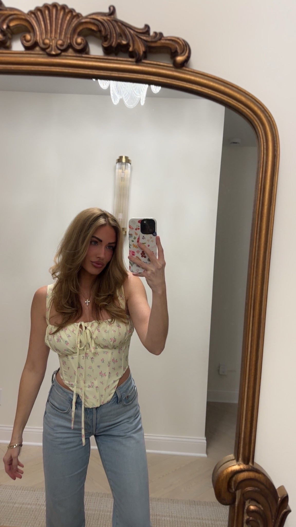 Corset tops for the ultimate waist snatch🤌🏼 my exact top is sold out but I linked similar styles or corsets I have and love for the same snatched effect!

#LTKootd