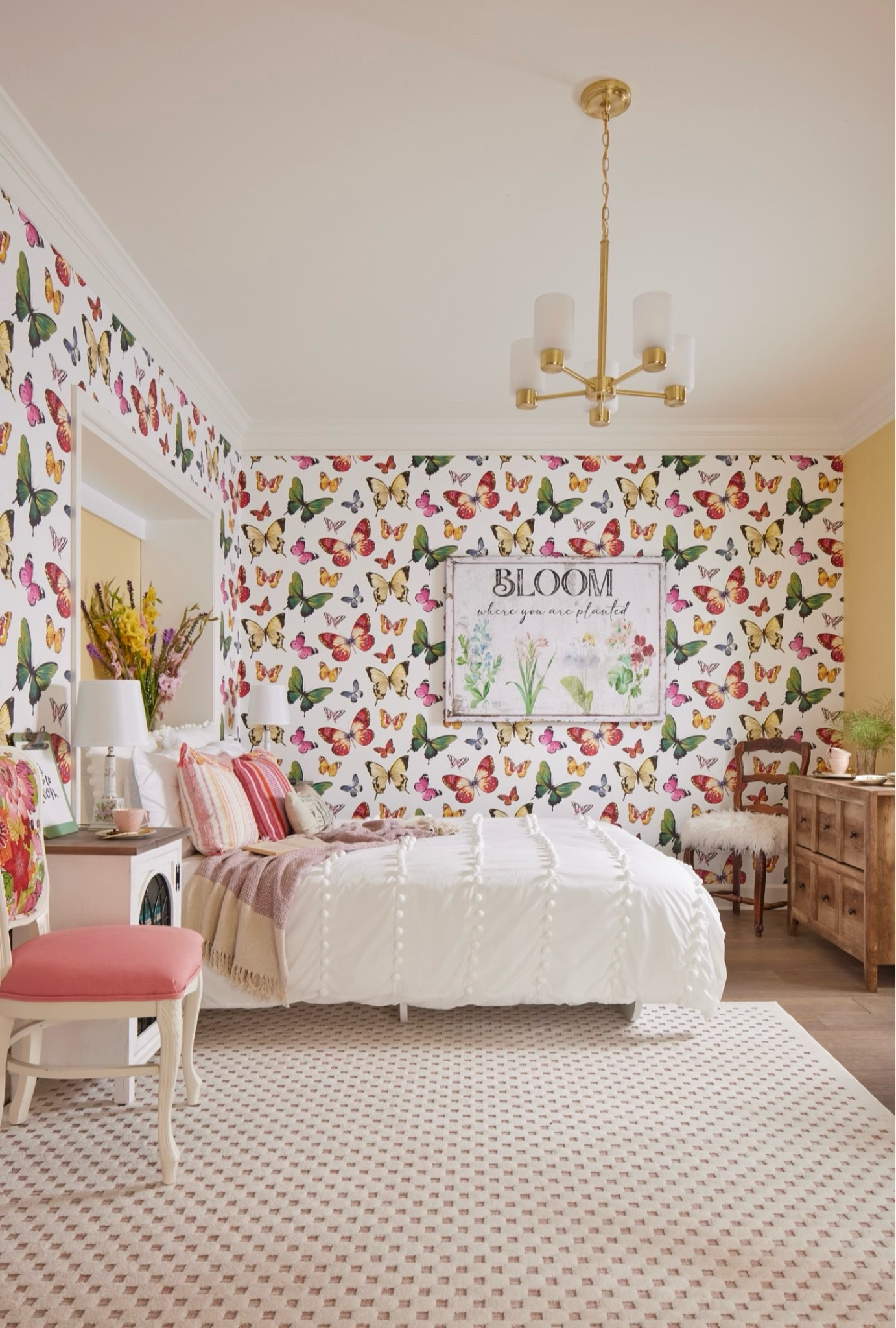 Colorful bedroom Inspo! 

Bright bedroom decor, bright bedroom, interior design, decorative home, fun home inspo, pink home decor 

#LTKStyleTip #LTKHome