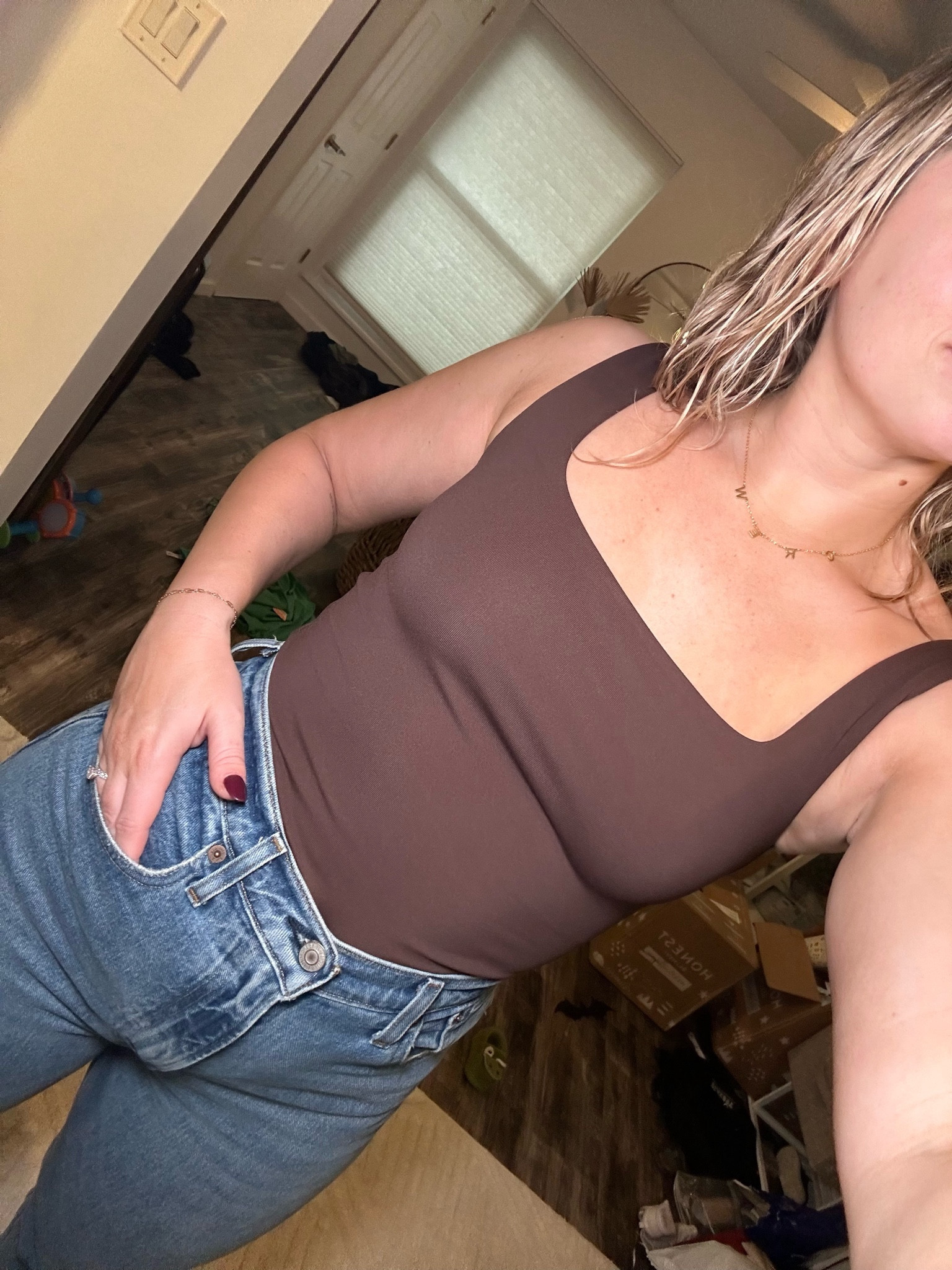 Another Aritzia bodysuit I LOVE! Size is TTS


Capsule piece // basics // bodysuit // Aritzia // casual outfit

#LTKstyletip