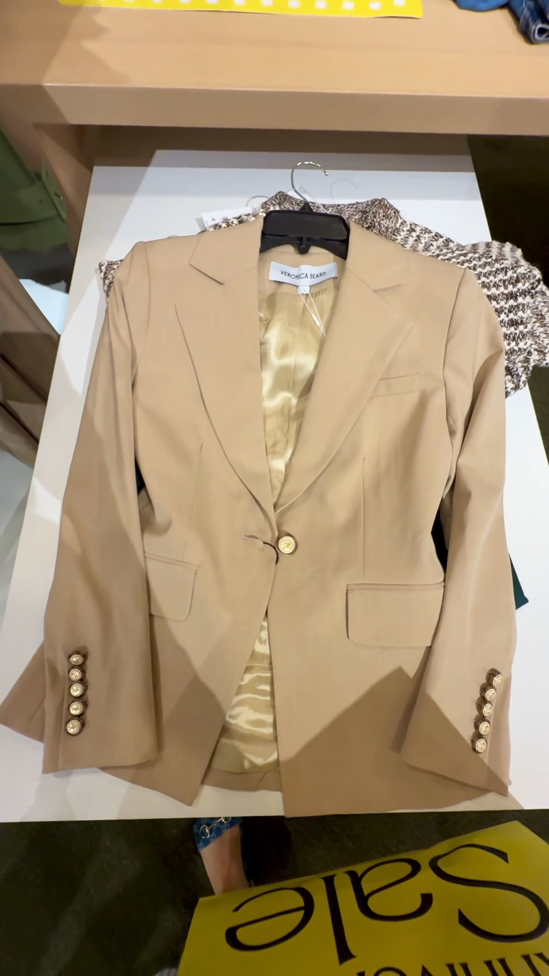 The buttons are so luxe!
Nordstrom Anniversary sale

#LTKSaleAlert