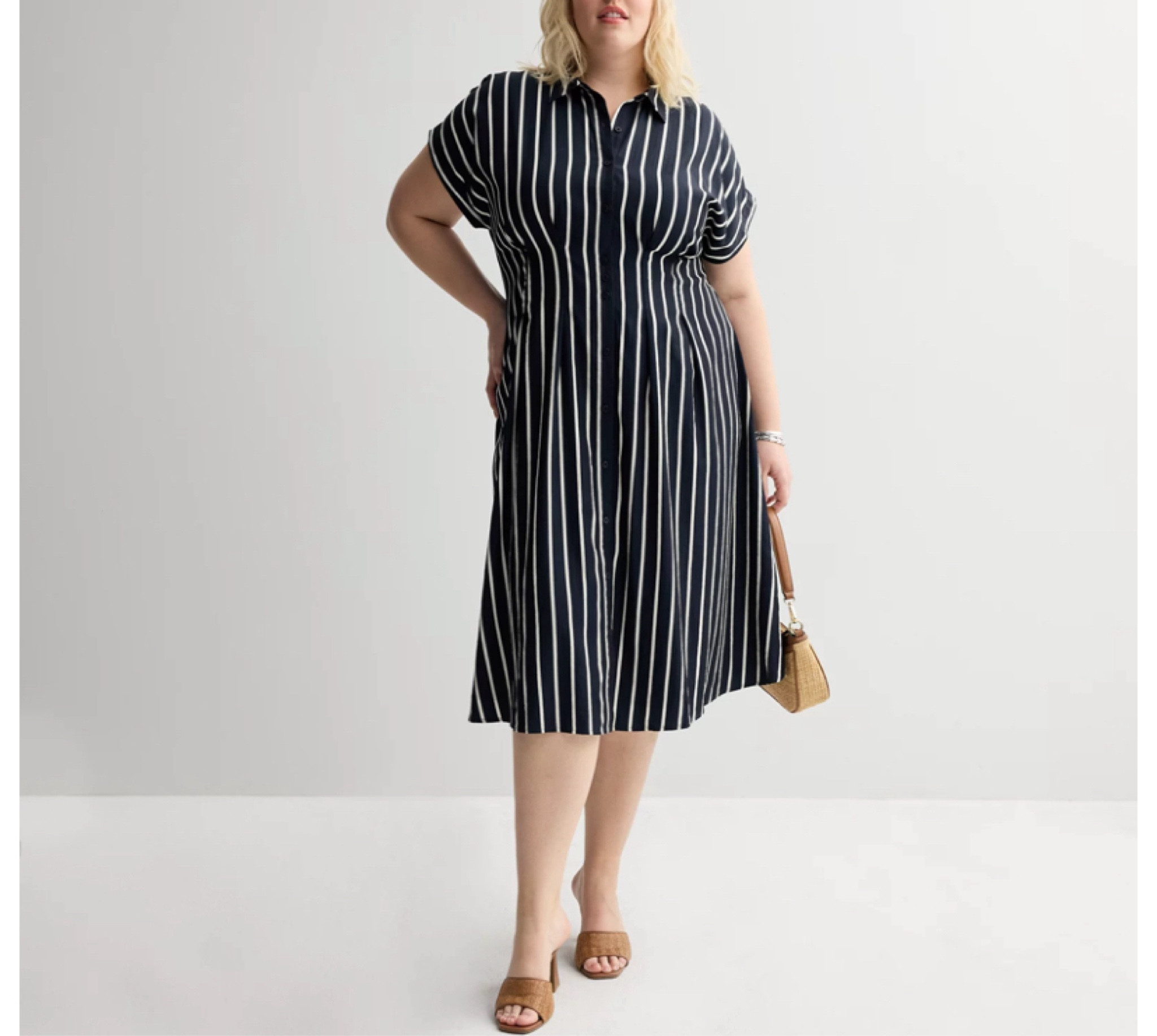 Plus size striped dress 


#LTKWorkwear #LTKSaleAlert #LTKSeasonal
