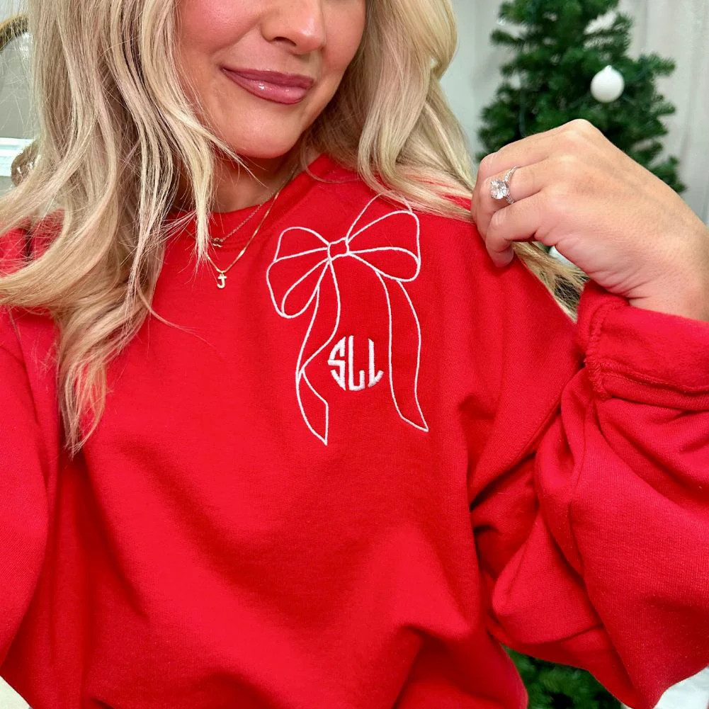 Monogrammed 'Big Bow' Crewneck Sweatshirt | United Monograms