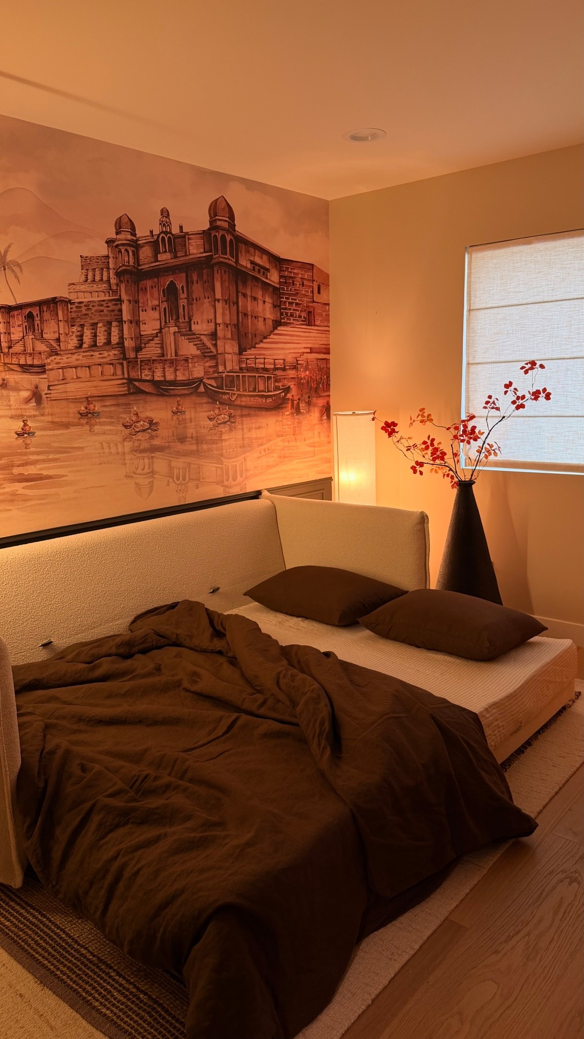 This room got a whole lot cosier!

Office, guest room, sofa bed, transitionalstyle, cozy vibe, organic home