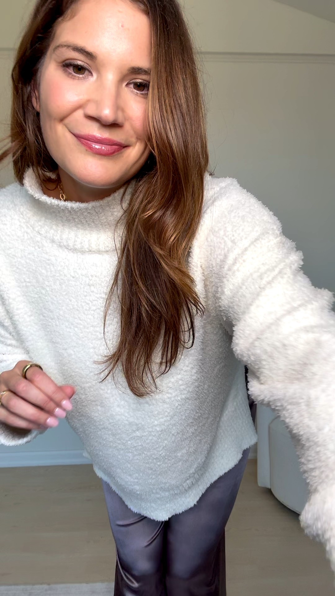 These satin pants are amazing for staying comfortable but looking put together. These pants are elevated and chic yet it's warm and cozy. The pants are stretchy and so soft.

Chic style, Holiday party look, Amazon fashion, Satin pants, Non denim pants, Flowy pants, Talk girl approved, StangandCo


#LTKTall #LTKSeasonal #LTKgrwm