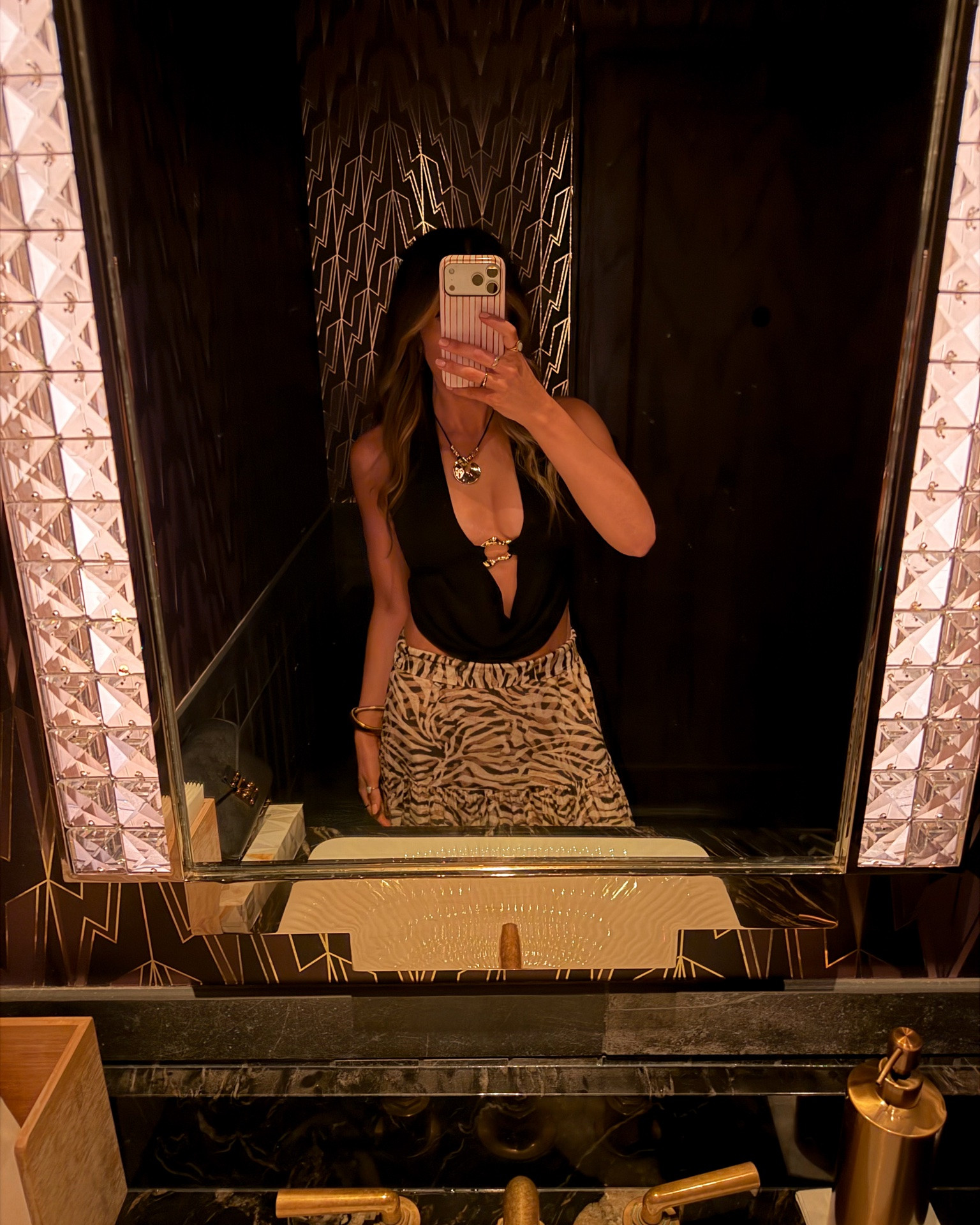 Date night casino outfit // country fest 

Going out top | date night outfit | casino outfit | country concert

#LTKgrwm #LTKootd #LTKdayinmylife