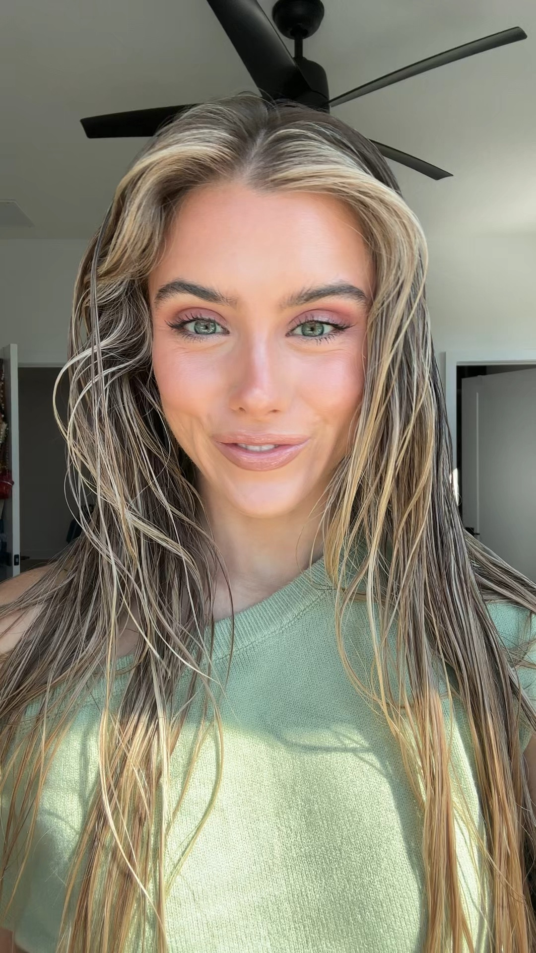 Holiday-ready, mistletoe-approved: This gift set of Saie’s high-shine, never-sticky lip-gloss-oil for hydrated, juicy lips contains full sizes of bestselling sheer shade Bounce (mauve) and NEW! limited edition shade Party (baby pink shimmer). The essential gloss edit for every holiday mood.

All holiday sets are pre-wrapped in sustainable, 100% FSC-certified limited edition holiday paper packaging– perfect for grabbing and gifting! Simply recycle or compost at home once unwrapped.


SHADE DESCRIPTIONS:

Full-size Glossybounce™ in Bounce: Mauve (sheer)

NEW! Limited Edition! Full-Size Glossybounce™ in Party: Baby Pink Shimmer

#LTKFindsUnder50 #LTKgrwm #LTKBeauty