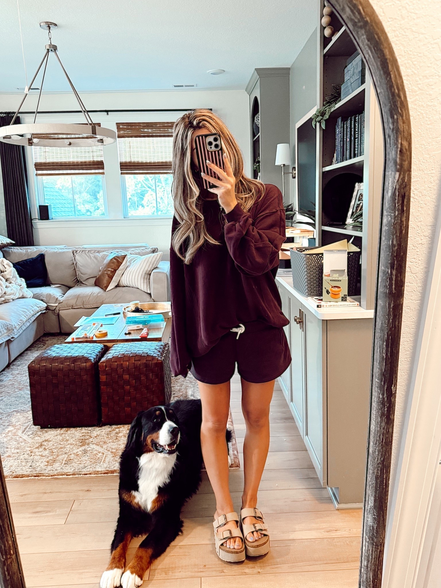 Such a comfy set! Love @Aerie loungewear🙌🏼♥️




Fall outfits women, ootd, casual, loungewear, comfort, matching set, maroon, justclassicallycassidy

#LTKootd