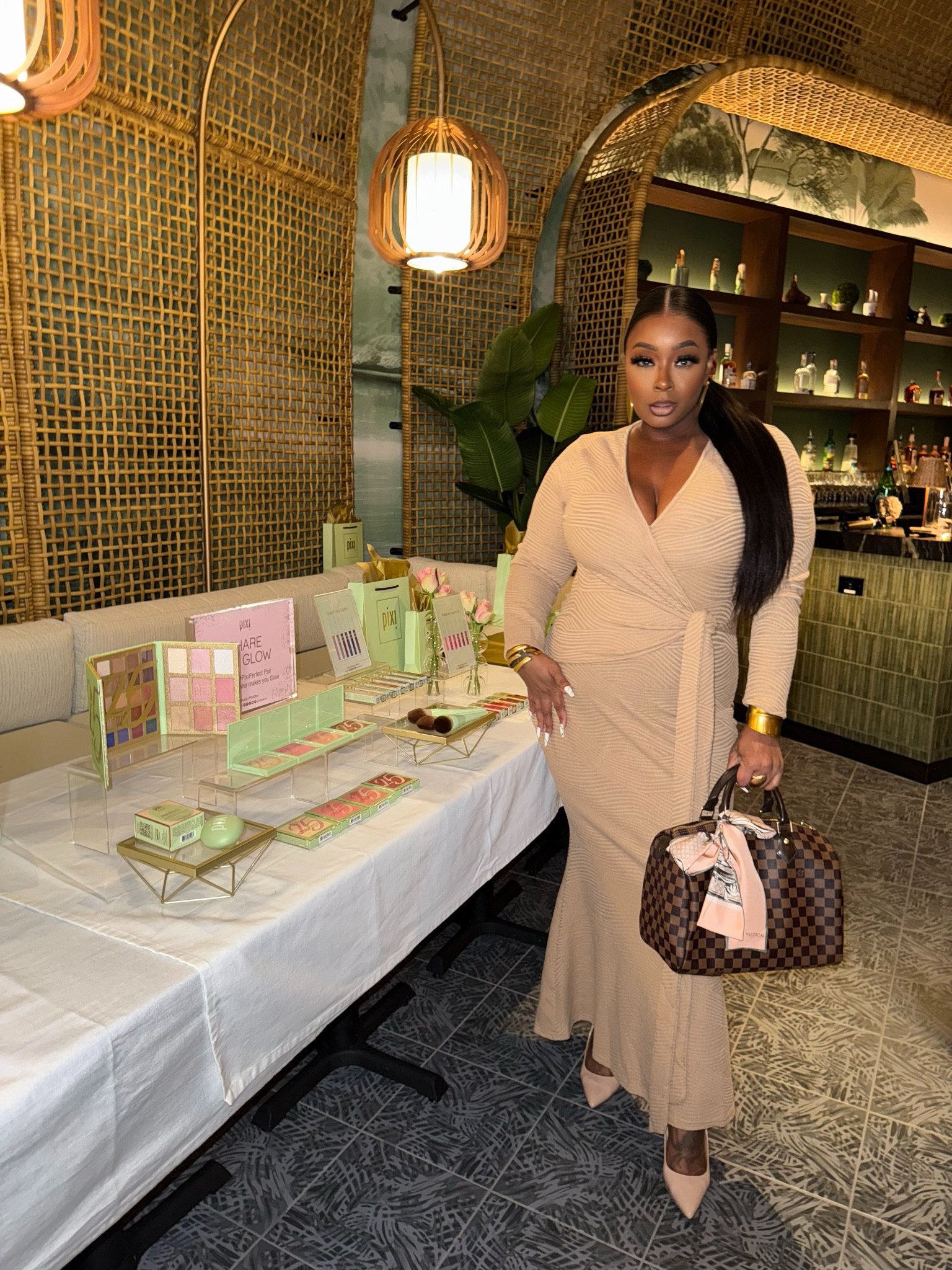 Elegant but sexy nude dress 

#LTKSeasonal #LTKOver40 #LTKHoliday