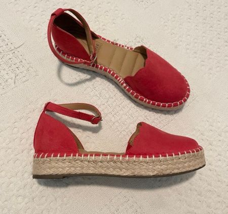 #reespadrilles #redshoes #redsandals #joiesandals #spring #summer 