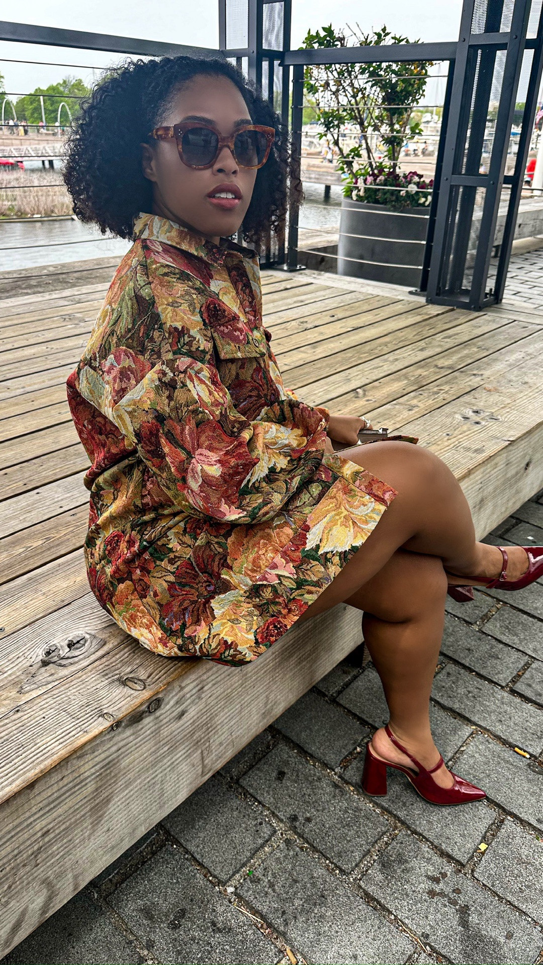 An oversized ASOS floral denim jacket styled as a dress, paired with red @Steve Madden US heels and Celine sunglasses 🌸❤️

#LTKdayinmylife #LTKootd #LTKgrwm