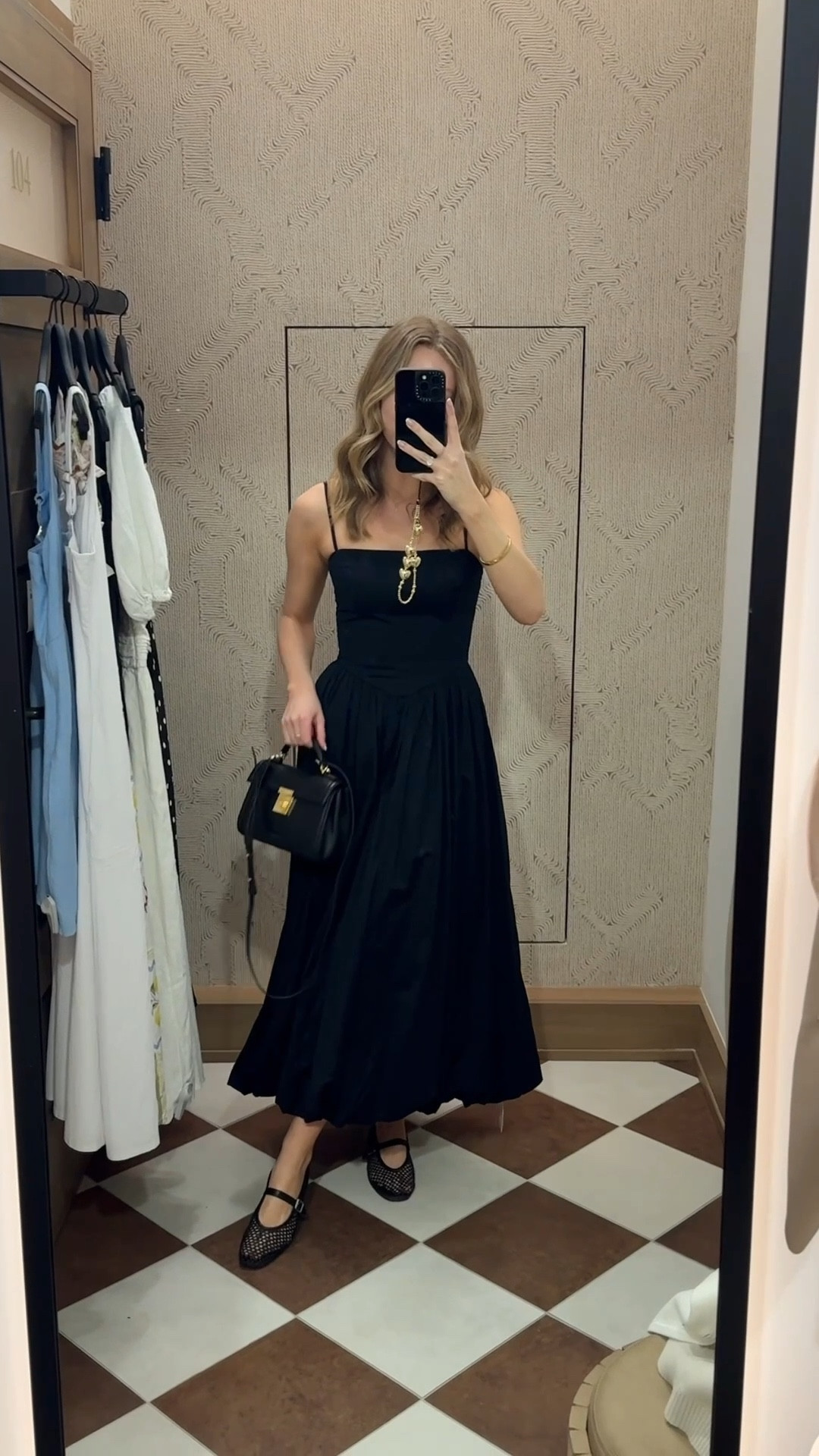 Abercrombie SALE - 25% off dresses

I’m wearing an XS in everything but the blue linen dress (would probably fit better in an XS but they didn’t have one in store)

Spring dresses, summer dresses, wedding guest dress, spring outfits 

#LTKsale #LTKAroundTheWorld #LTKspring