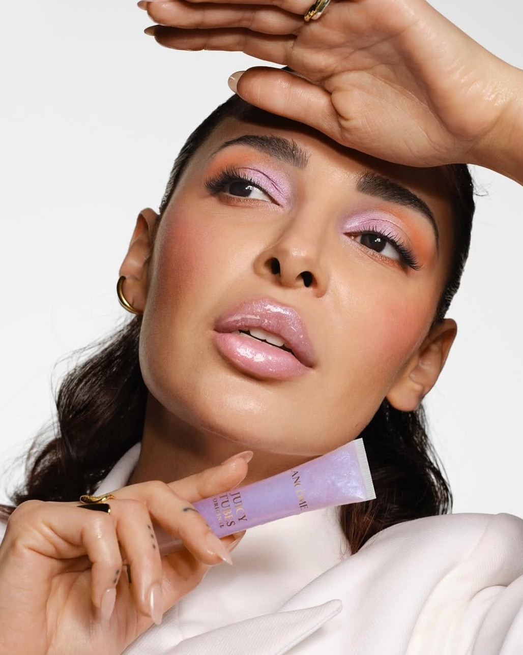 Ajoutez une touche de lavande à votre maquillage pour un look frais et lumineux avec la nouvelle teinte Juicy Tubes Lavender Latte 💜

#LTKsummer #LTKfrance #LTKbeauty