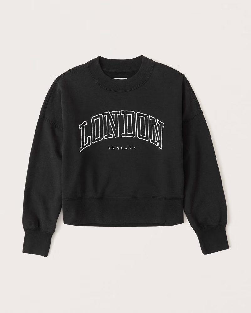90s Sharkbite Graphic Crew Sweatshirt | Abercrombie & Fitch (US)