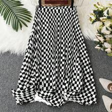 Plus Checkerboard Print Pleated Skirt | SHEIN