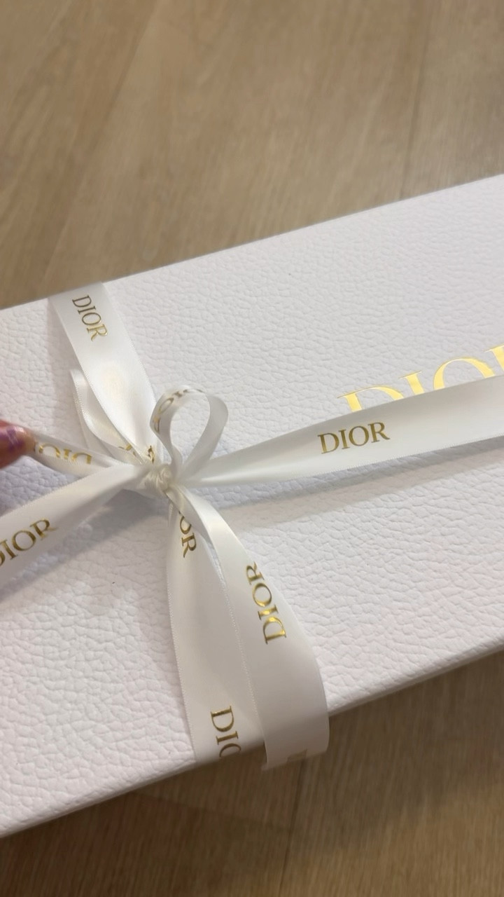 Last years Dior Beauty platinum gift. love both these skincare products too, the hyalushot is more for special occasions or treatment areas where you have fine lines and wrinkles as it makes them disappear instantly. The capture total serum is an OG best paired with the lotion and cream for overall noticeable improvement to the skin and anti-aging.

