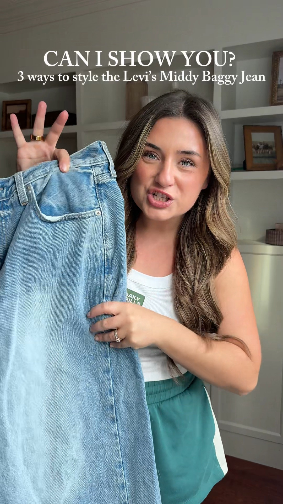 3 ways to style the Levi’s middy baggy jean!! My new favorite 🫶🏼 and they’re currently $35 off 👏🏼

#LTKootd #LTKPetite #LTKSaleAlert