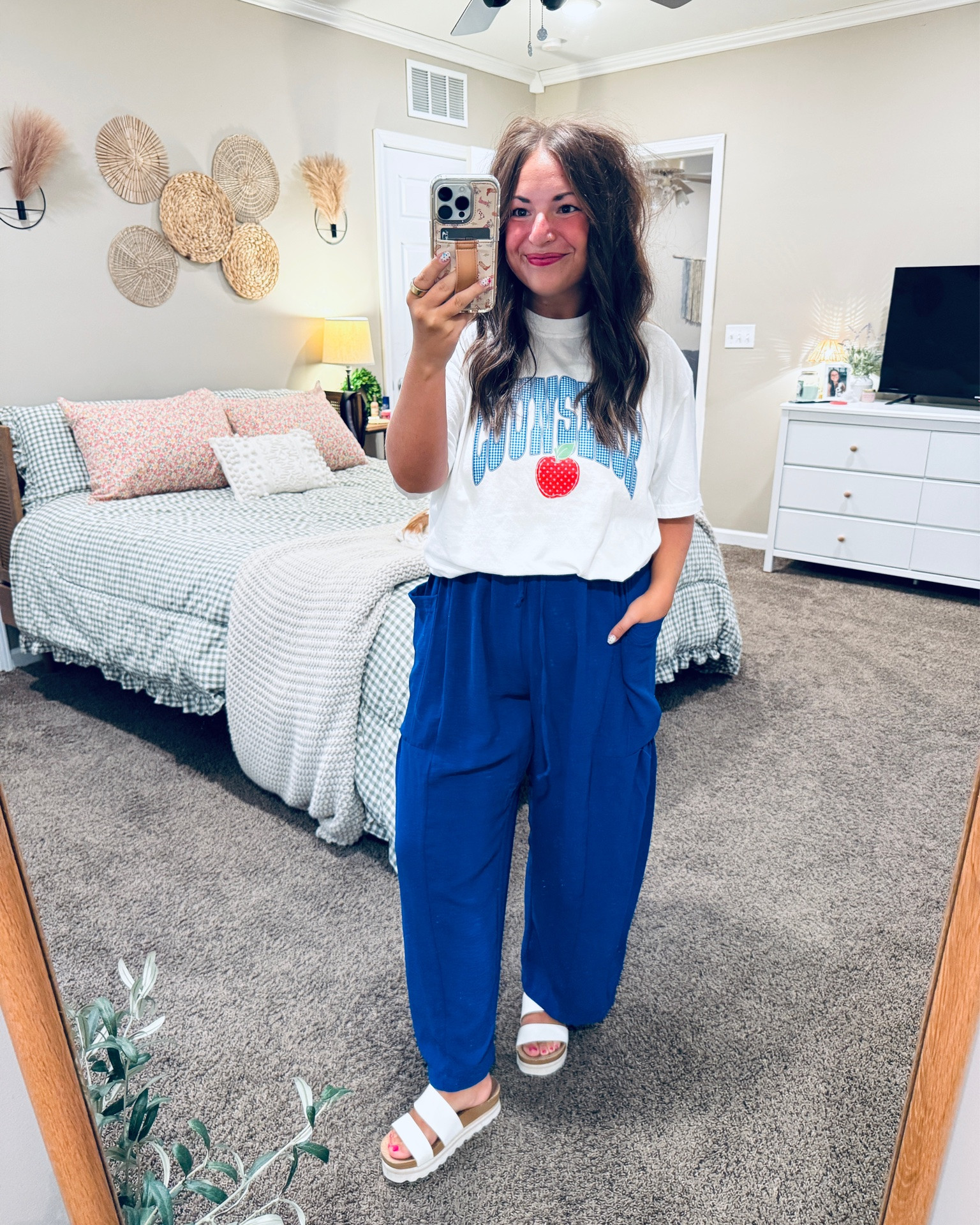 OOTD
tee linked here: https://thepressedmamaco.com/product/teacher-para-sped-counselor-blue-w-apple/?v=92a31fc033f7

#LTKootd #LTKMidsize #LTKWorkwear