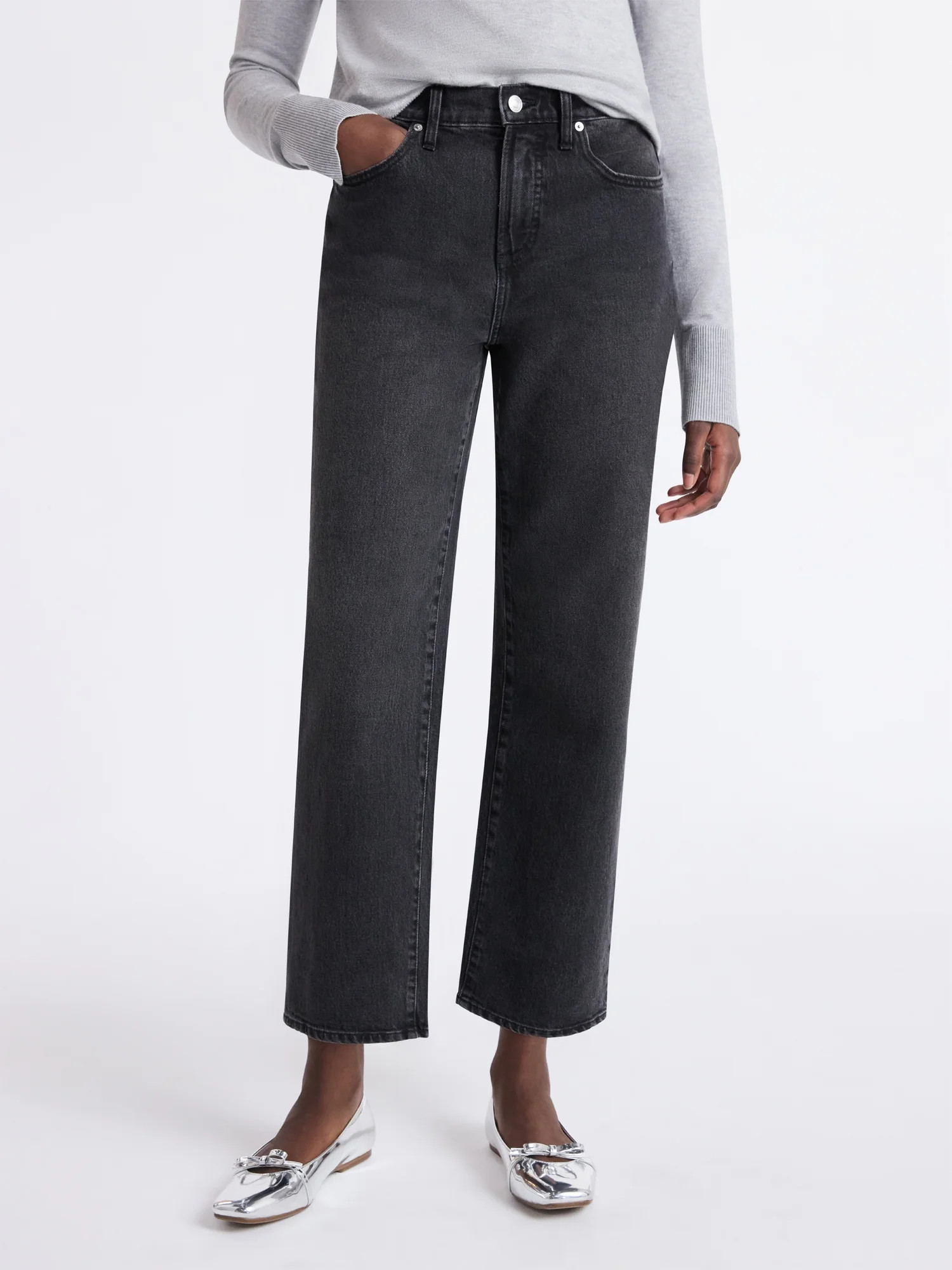 Free Assembly Women's Midrise Relaxed Ankle Jeans, 27.5" Inseam Sizes 0-18 | Walmart (US)