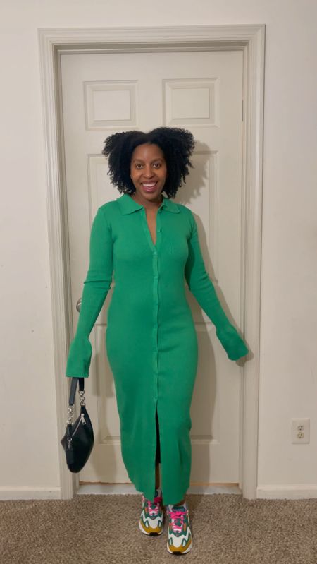Green button down knit dress and Nike Air max sneakers for Spring! Bag is from Coach and trench coat from Amazon!

#LTKfindsunder100 #LTKsalealert #LTKstyletip