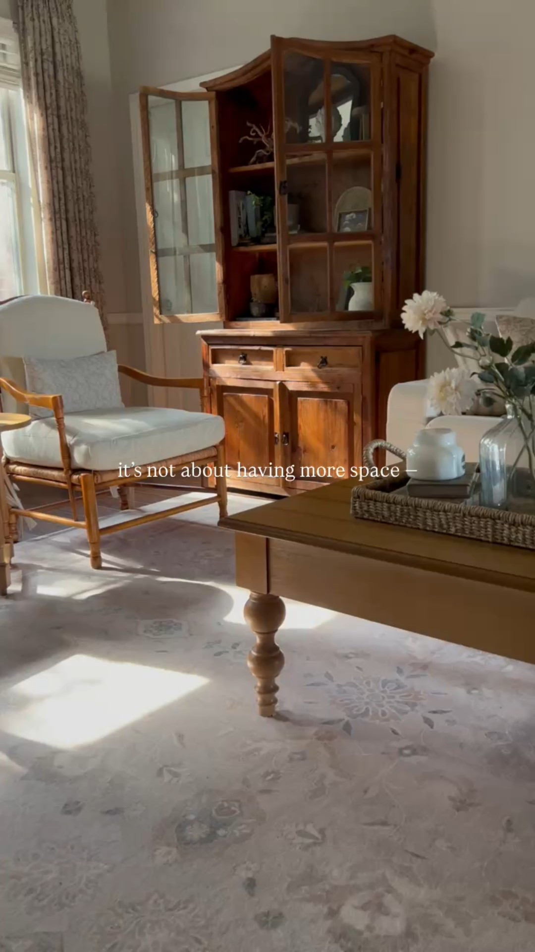 Cozy home style, cottage core traditional home decor, vintage home decor, budget home styling , spring decor, small home decor, small home design, vintage home style

#LTKHome