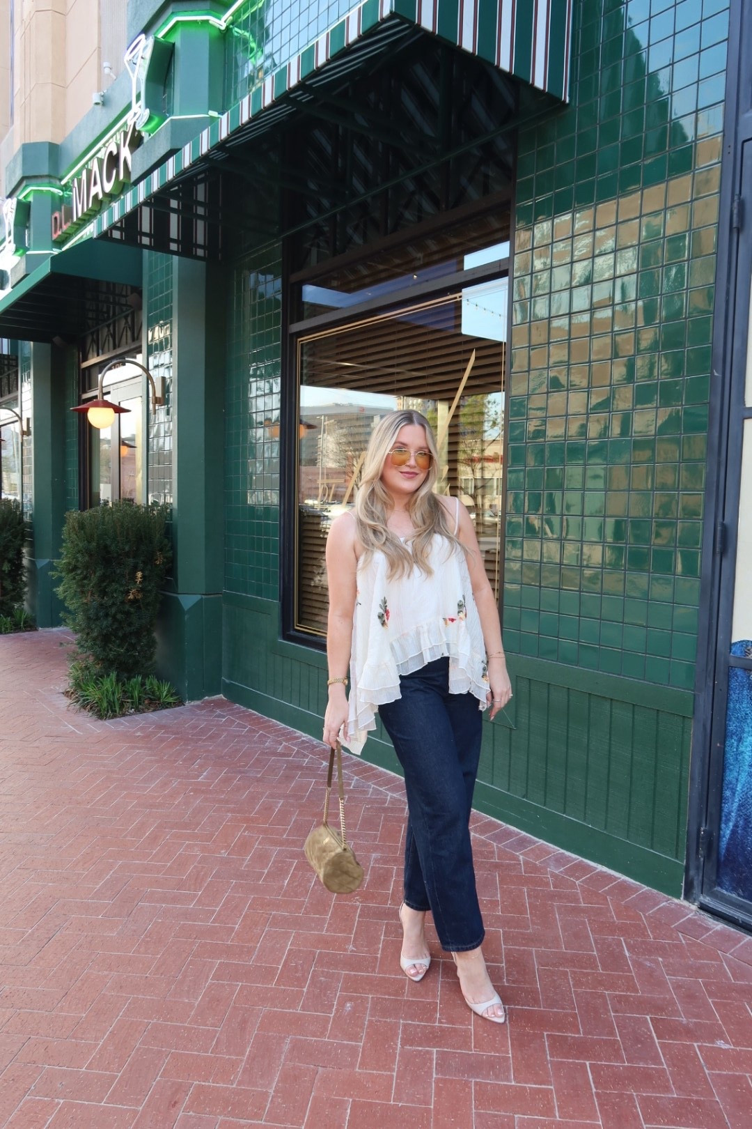@Zara denim Lulus top @keeksdesignerhandbags handbag (code KENNEY50 for $$$ off) 

#LTKspringtrends #LTKspring #LTKSeasonal