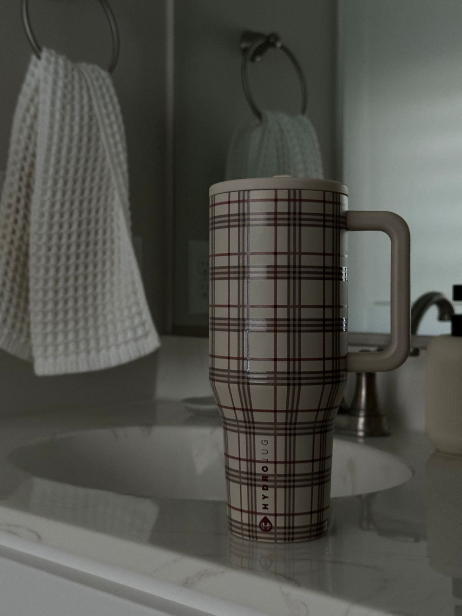 the perfect fall water bottle🤎

#LTKSeasonal #LTKFindsUnder50 #LTKFallSale