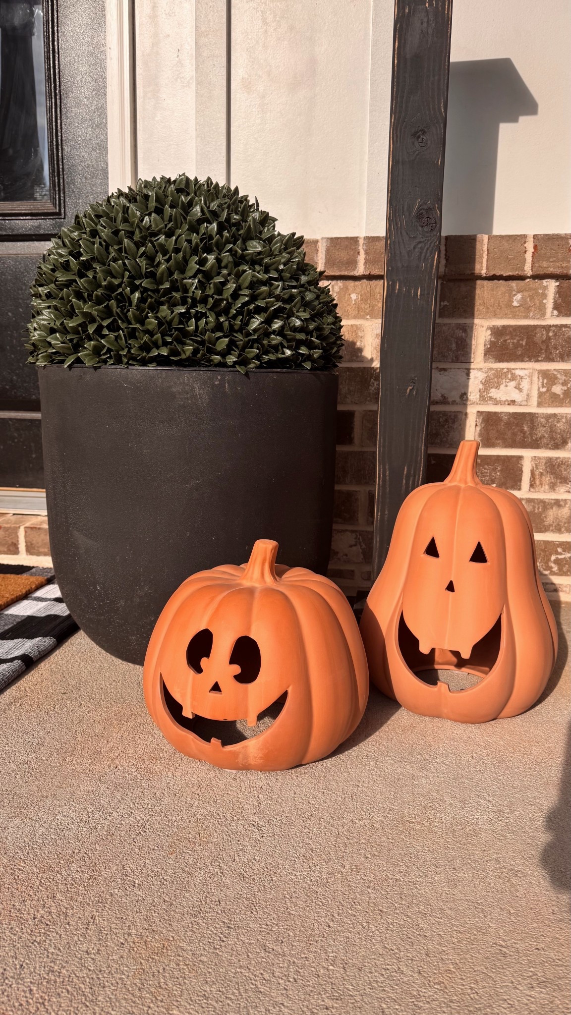 The cutest pumpkins + planter box!! 

#LTKSeasonal #LTKU #LTKHome