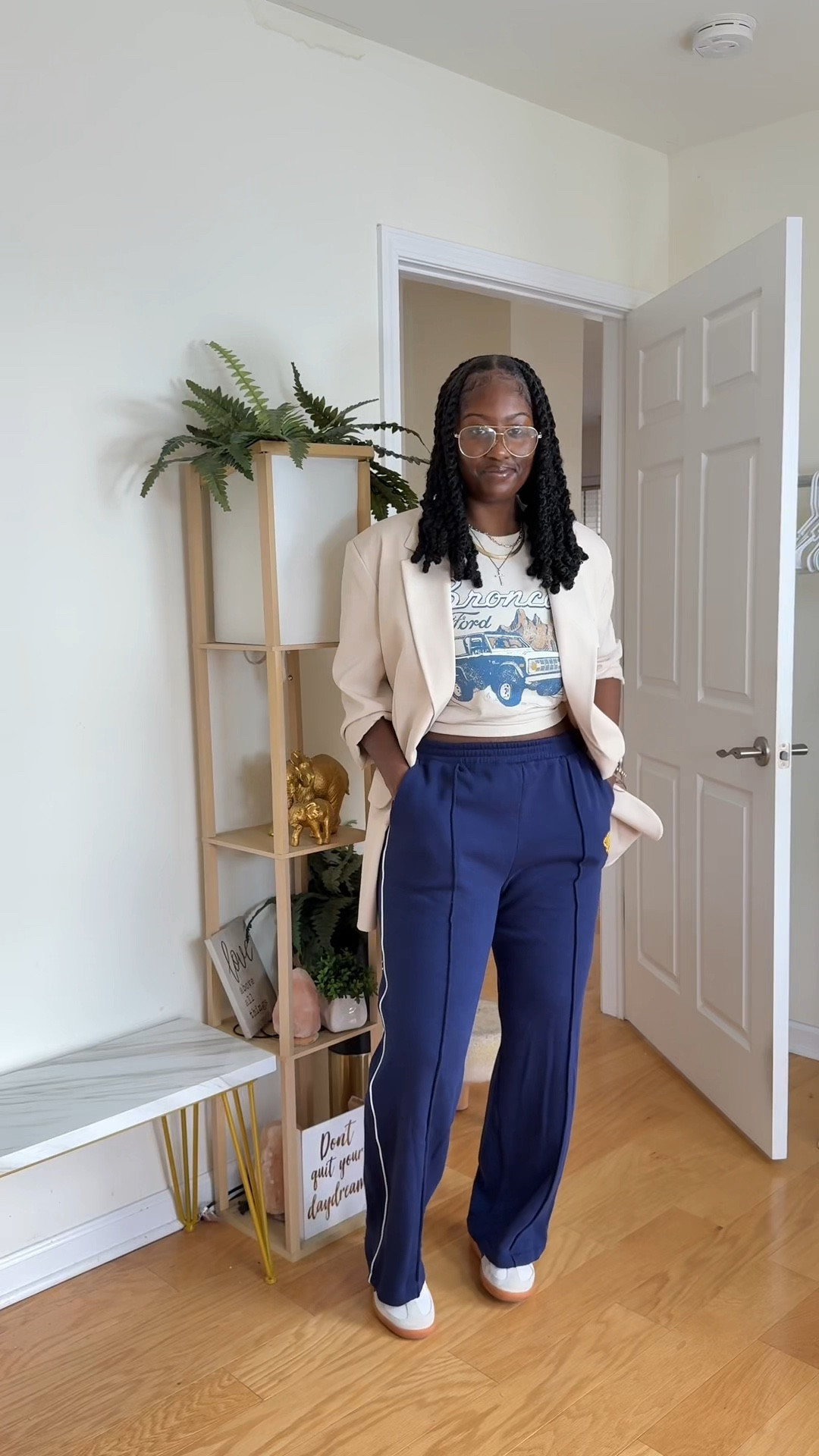 And Do🤏🏾🤭🔥


#LTKBeauty #LTKgrwm #LTKMidsize