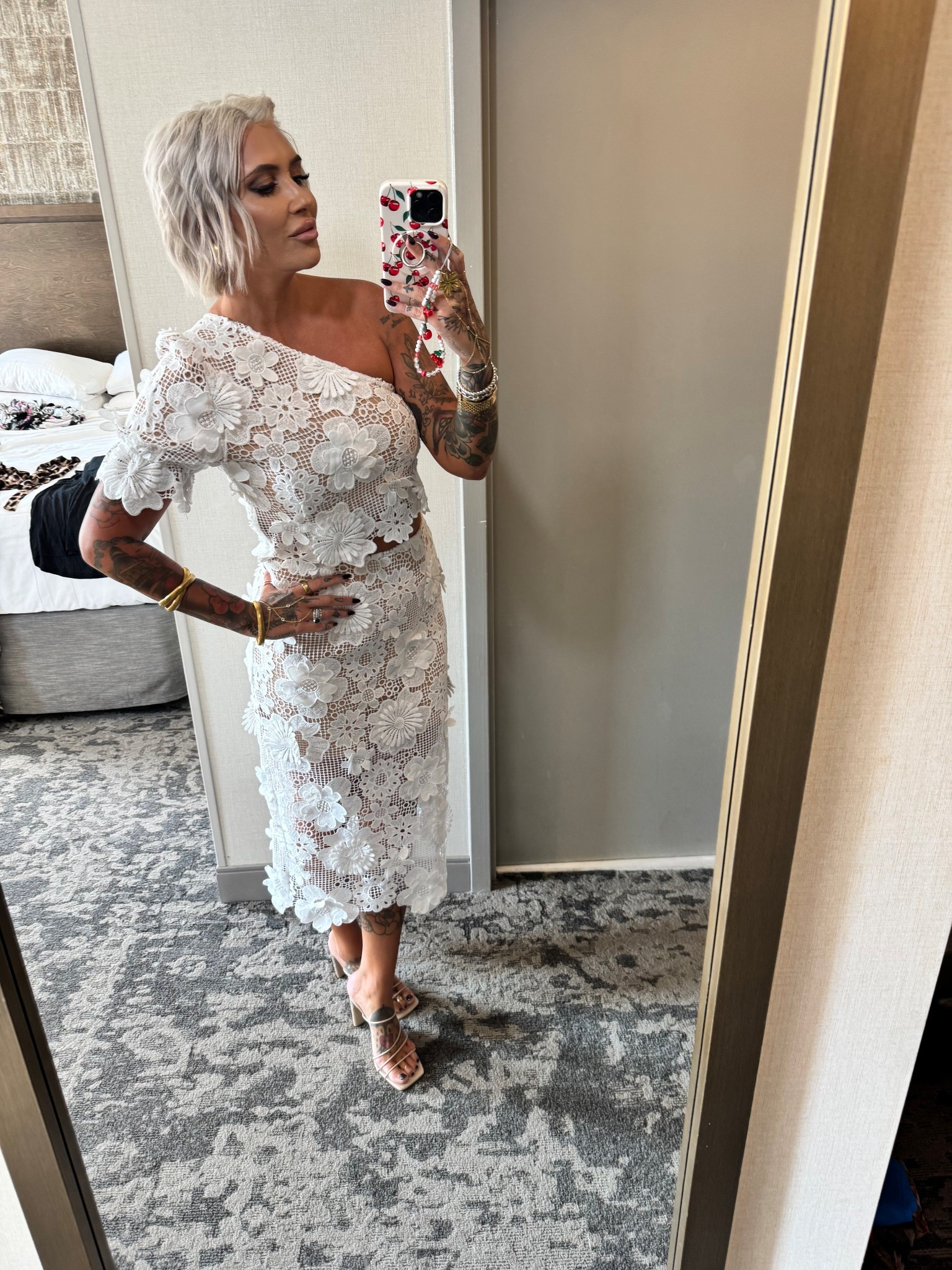 Convention white two piece set 

#LTKStyleTip #LTKMidsize #LTKFindsUnder50