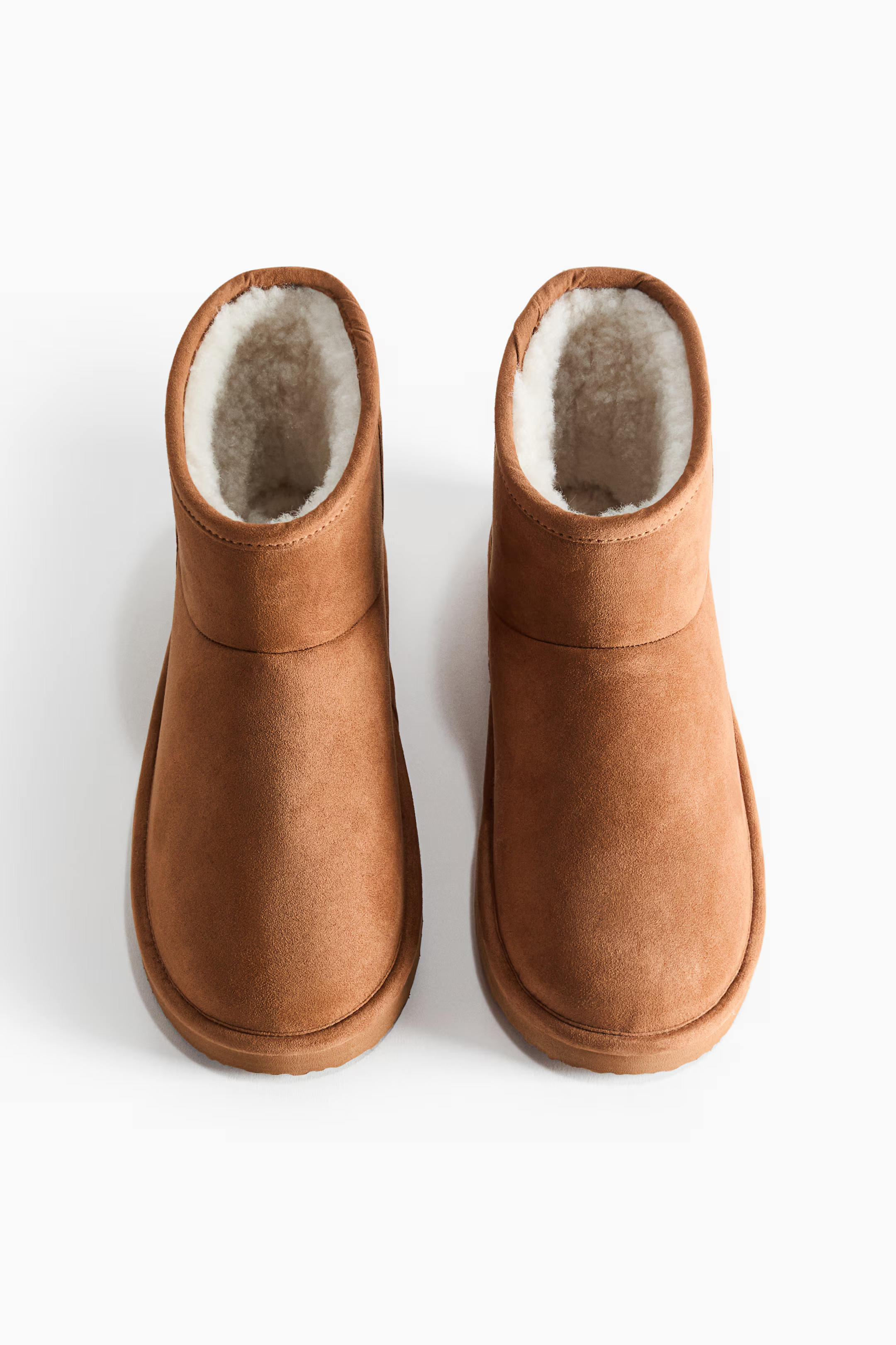 Boots mit warmem Futter | H&M (DE, AT, CH, NL, FI)
