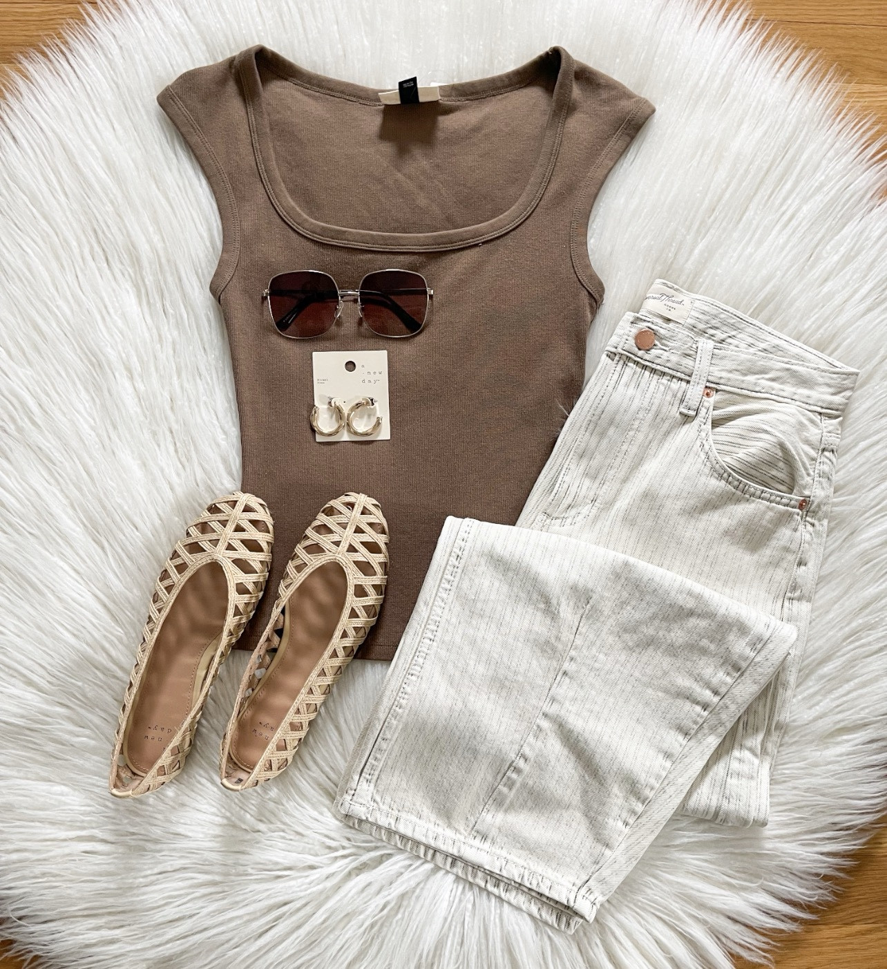 1 or 2??  I can’t decide! 

#LTKootd