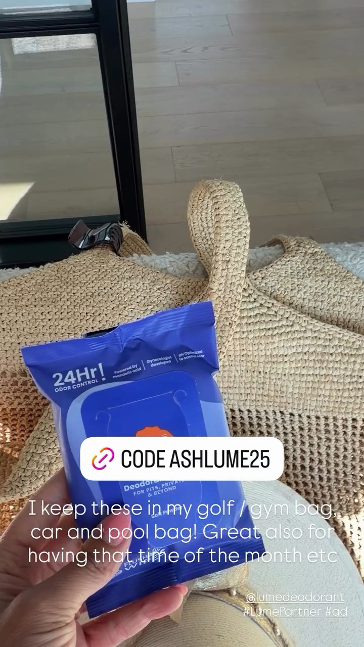 I keep these in my golf / gym bag, car and pool bag! Great also for having that time of the month etc  @lumedeodorant #LumePartner #ad