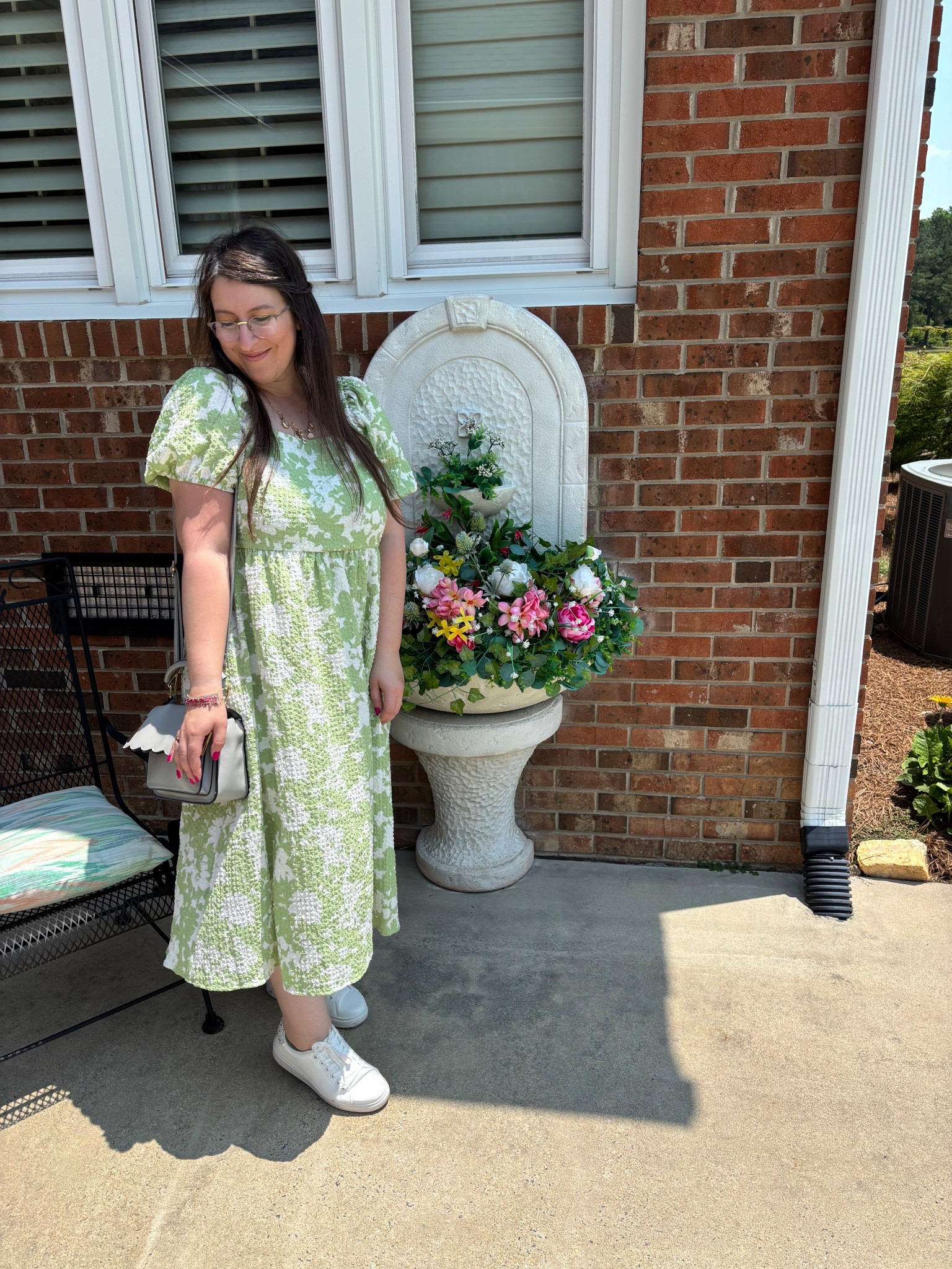 💕💕💕Time to bring out this floral print dress for a tea party for my sweet bestie today! At the cutest venue in Willow Spring! 💕💕💕 
•
•
•
#walmart #walmartfinds #ootd #wiw #todayslook #dress #teaparty #affordablefashion #girlyvibes #party #greendress #willowspringsnc #ncinfluencer #ncblogger #dresses #springstyle #weekend #brunette #flowers 

#LTKFindsUnder50 #LTKSummerEdit #LTKStyleTip
