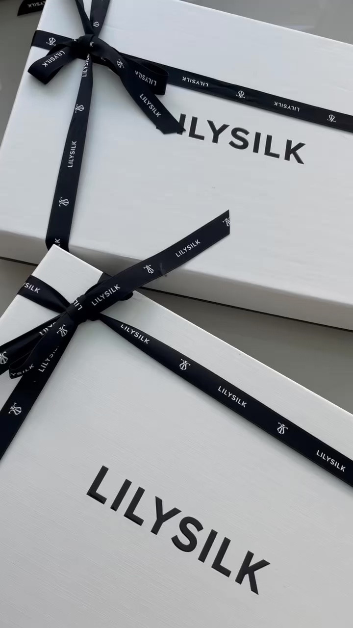 Ready for autumn in Lilysilk 🖤

#LTKeurope #LTKmidsize #LTKworkwear