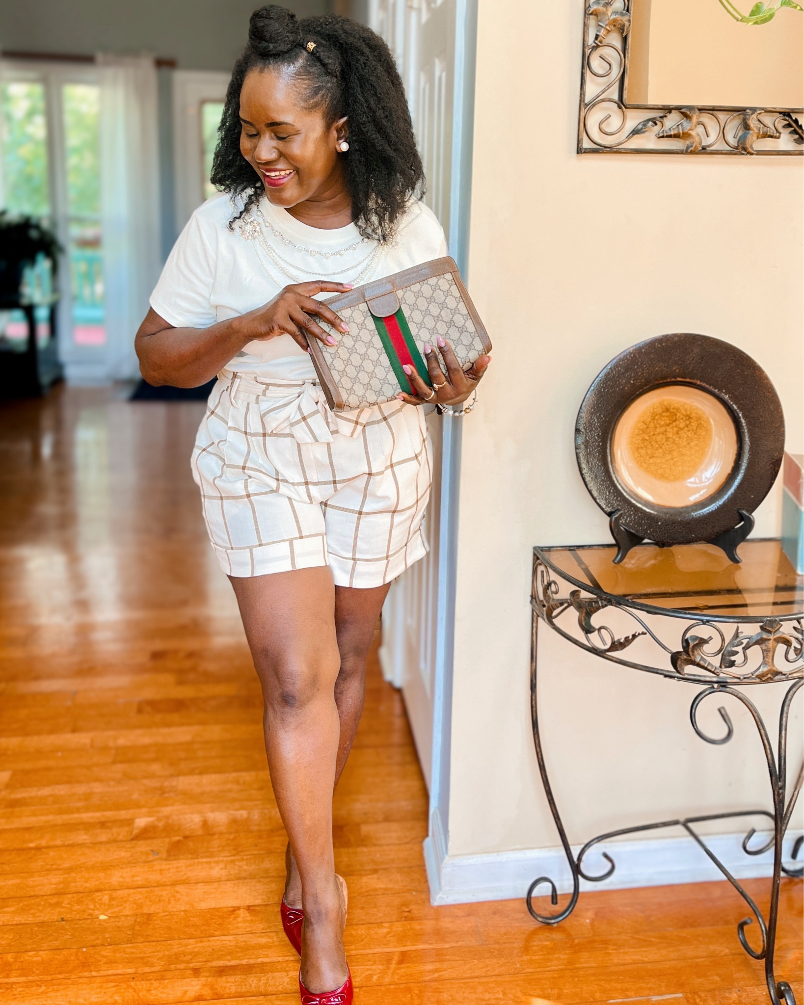 When in doubt, add a pinch of red. 
.
Combining my love for fashion and photography is the therapy I didn’t know I needed.
.
.
.
.
#outfitidea #summerfashion #summerfashioninspo #fashioninspiration #ootd #outfits #outfitinspiration

#LTKOver40 #LTKShoeCrush #LTKStyleTip