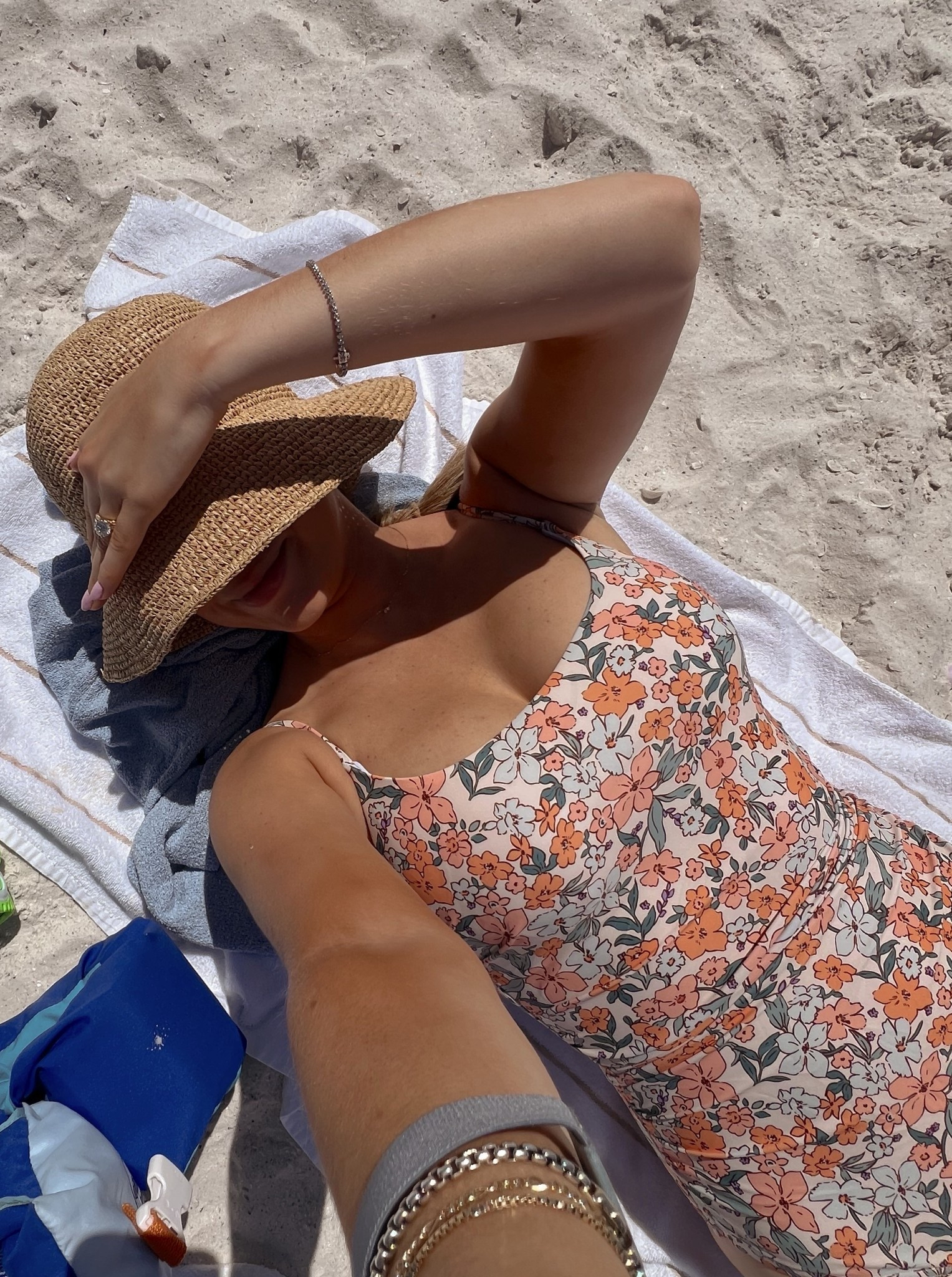 hat & swimmy both under $40 👒

wearing a small, but wish i got medium!

#LTKTravel #LTKSwim #LTKSaleAlert