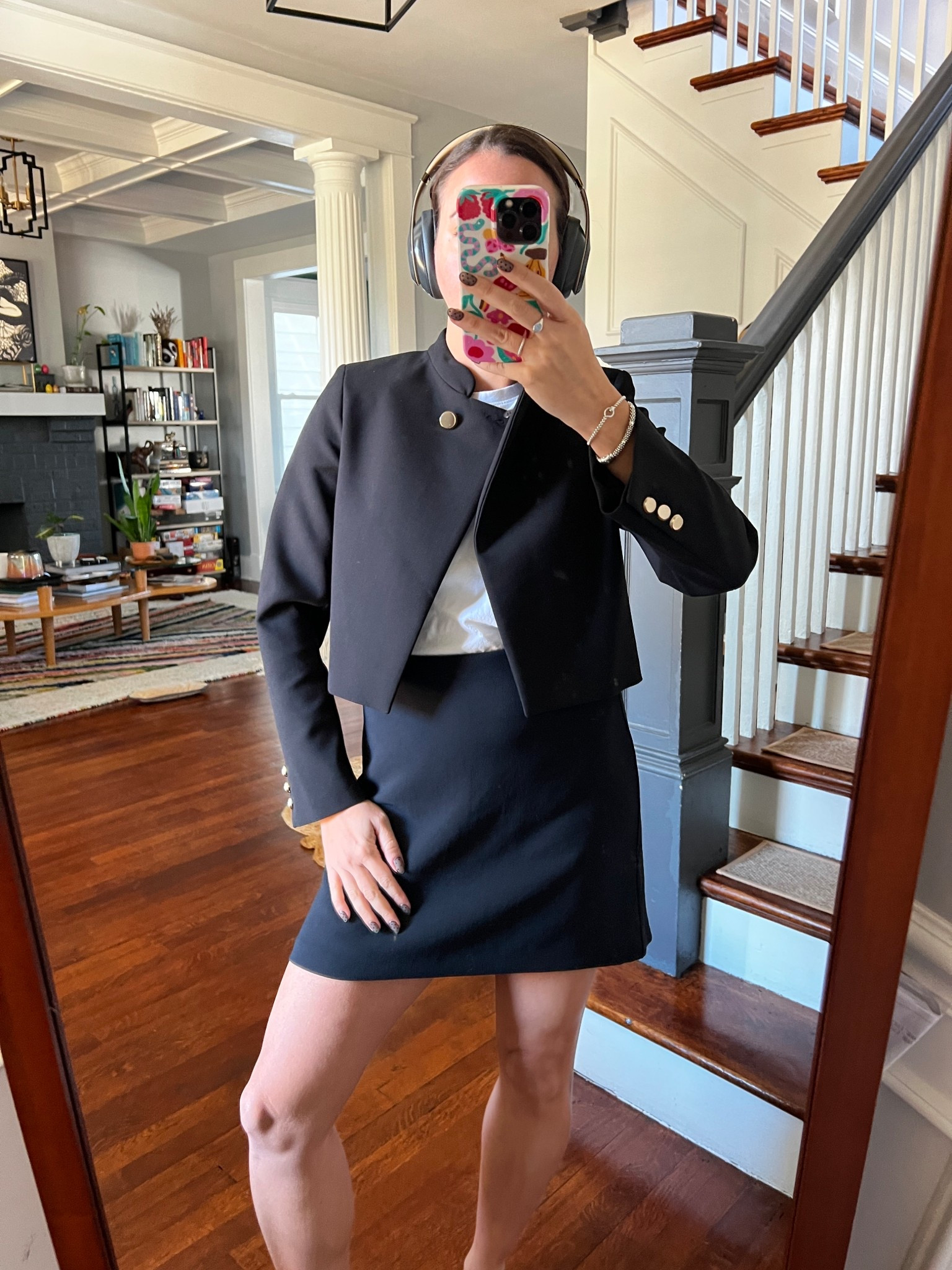 work from home. black blazer. black mini skirt. black blazer. rent the runway.  Cropped blazer

 

#LTKFindsUnder100 #LTKWorkwear #LTKootd