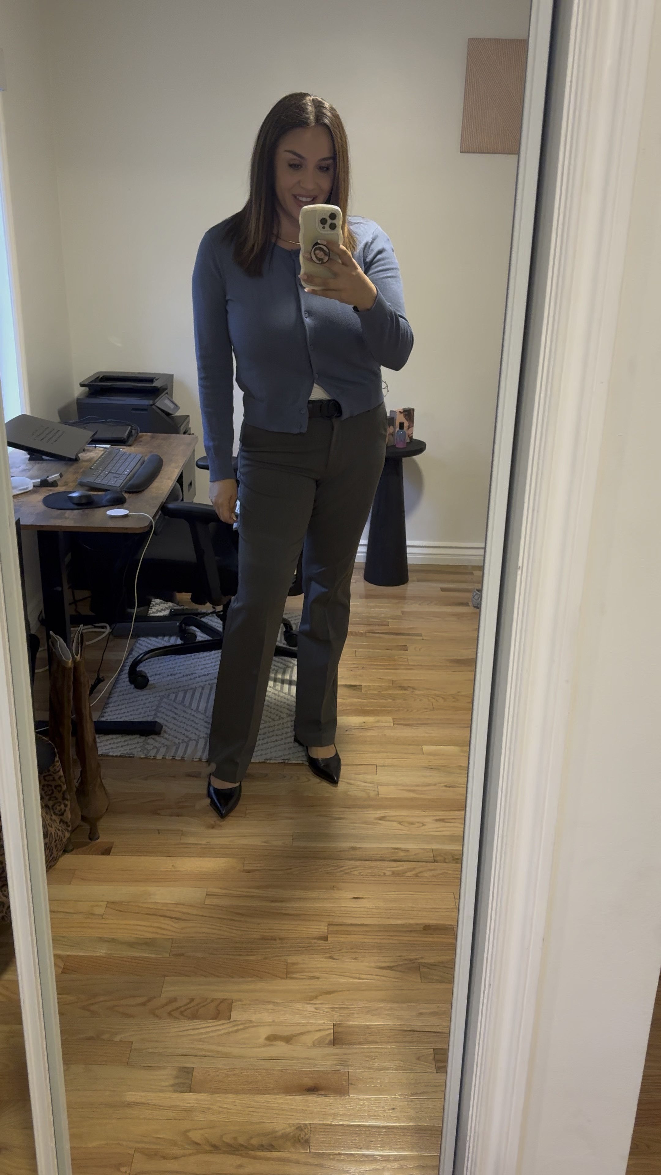 Business casual outfit, slacks, heels, work heels, cardigan, business casual, winter business casual, outfit ideas, office outfit inspo, work outfit 

#LTKWatchNow #LTKShoeCrush #LTKWorkwear