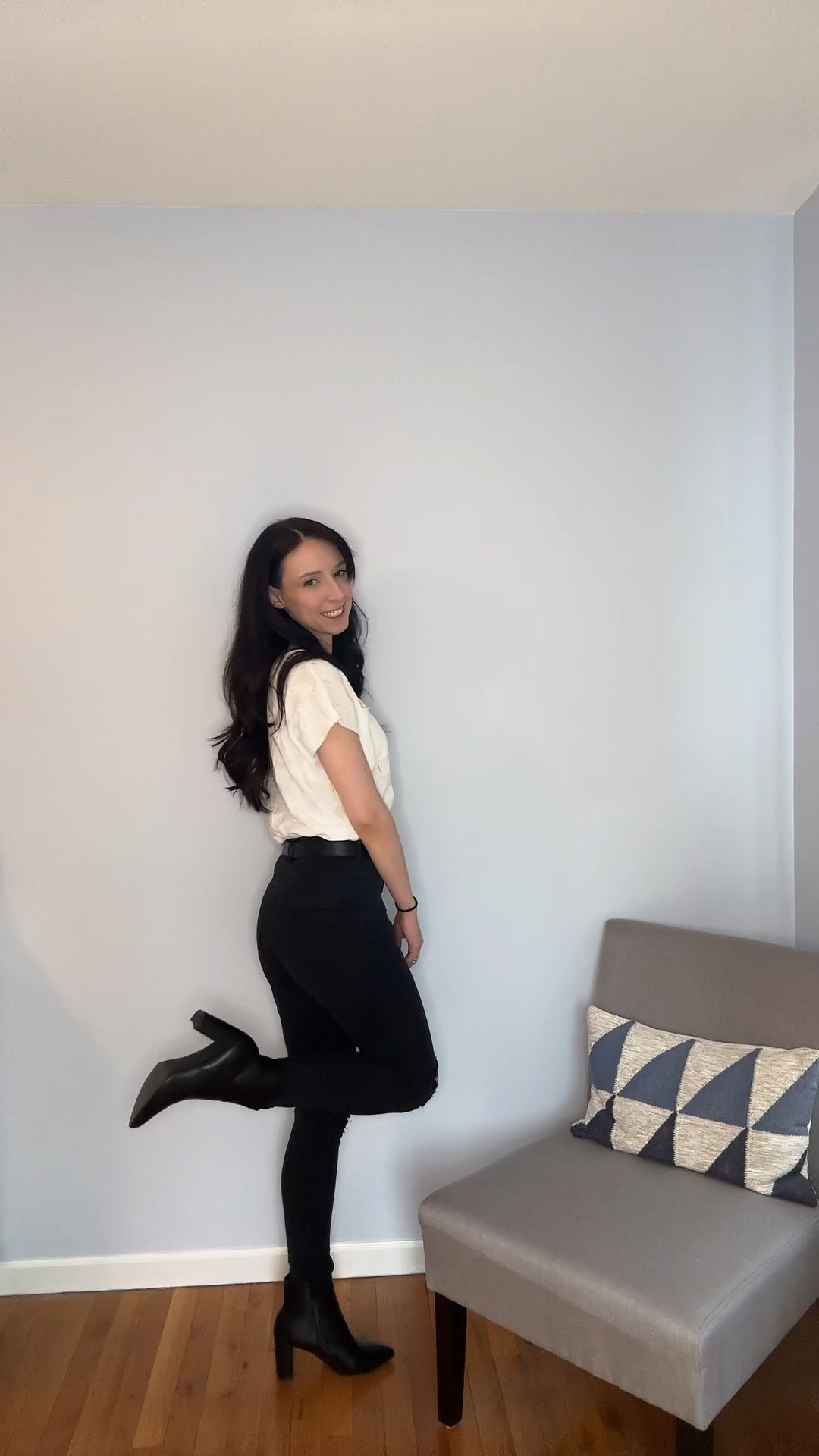 Comfy and classic #TravelStyle #OOTD #AirportOutfit 

#LTKTravel #LTKFindsUnder50 #LTKStyleTip