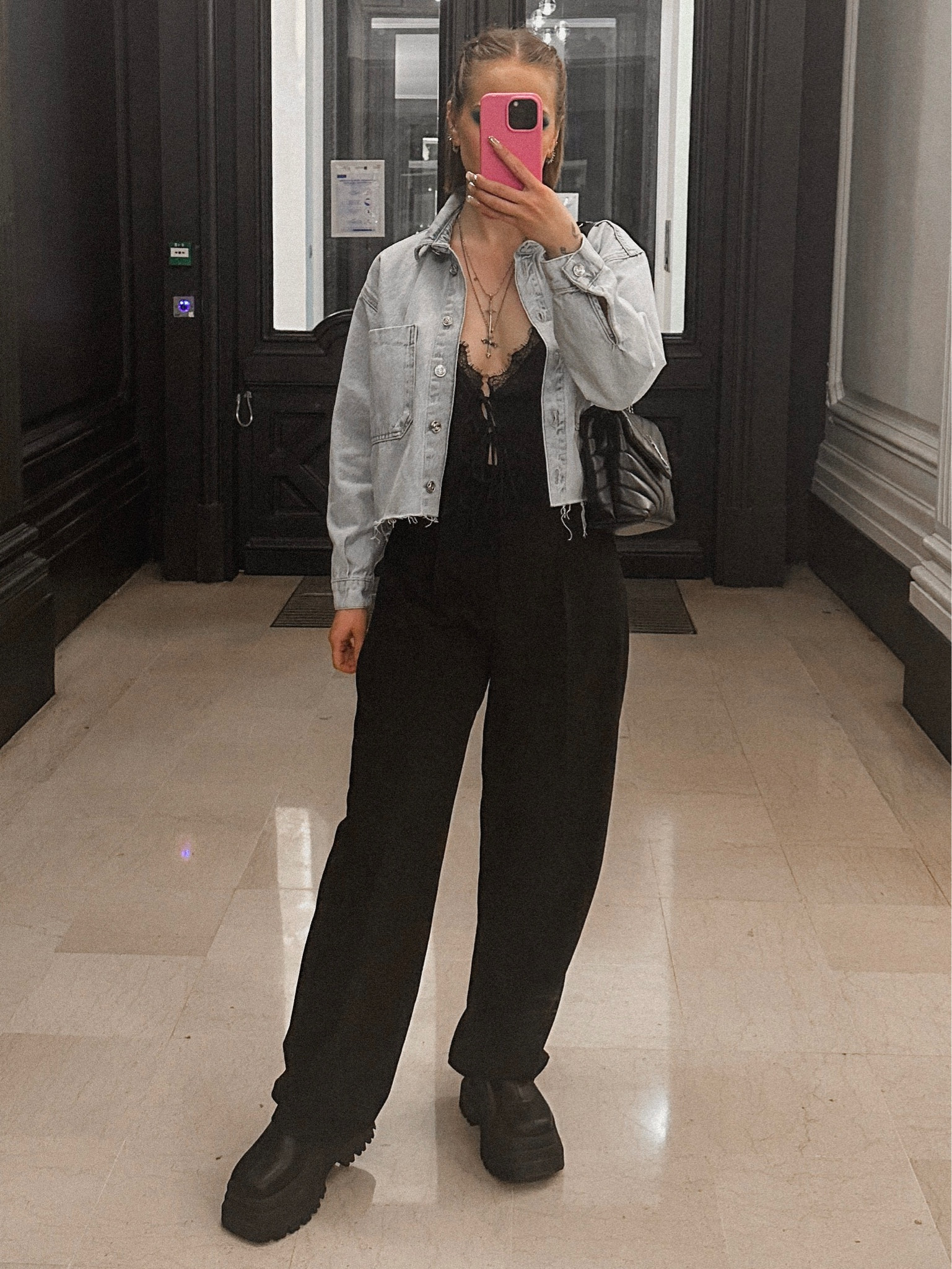 Fashion, mode, outfit, ootd, tenue, tendance, tenue estivale, mode estivale, idée tenue, idée tenue été, blouson en jean, denim jacket, ysl, Yves saint Laurent, sac luxe, luxe, naked Wolfe, Zara, ysl bag, designer bag, luxury bag

#LTKeurope #LTKSeasonal #LTKshoecrush