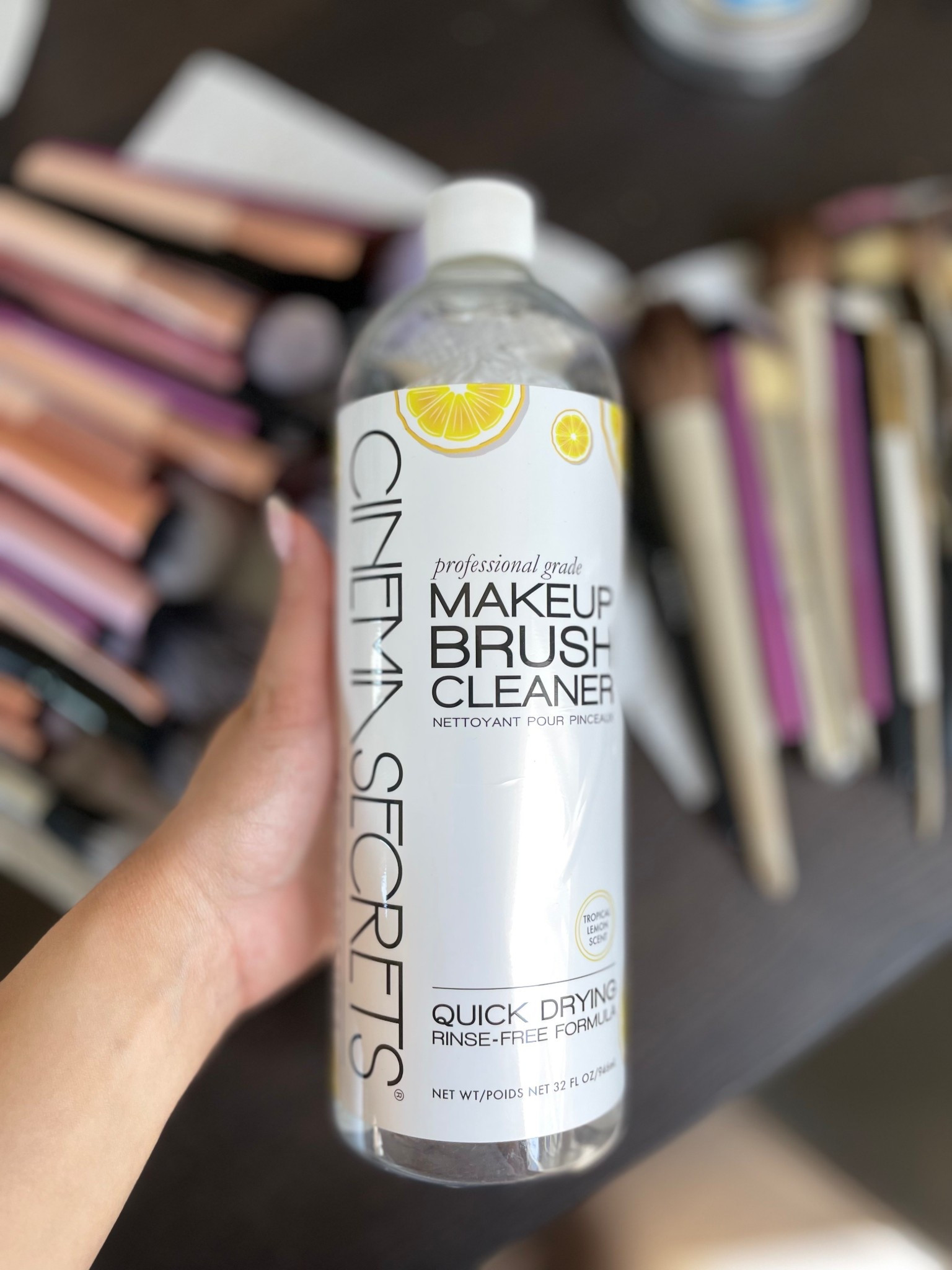 The BEST Brush Cleaner 🤌🏼💙✨ #cinemasecrets 

#LTKbeauty #LTKsummer #LTKcanada