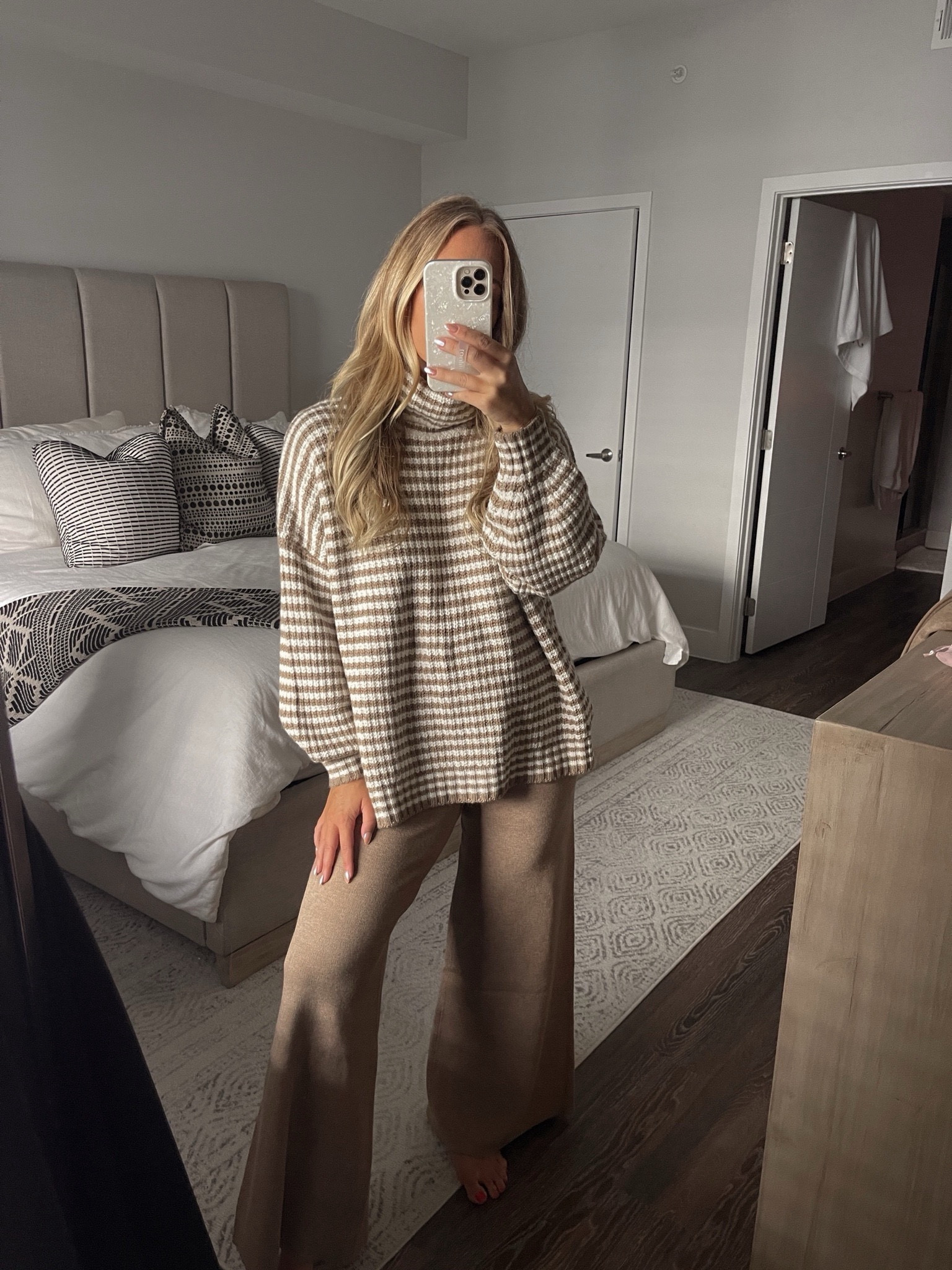 My Splendid x Cella Jane outfit is 40% off with code GRATEFUL - such a cozy look for the holidays at home with family!

Fall outfit, loungewear, splendid sale, neutral outfit, cyber sale 

#LTKCyberWeek #LTKstyletip #LTKsalealert