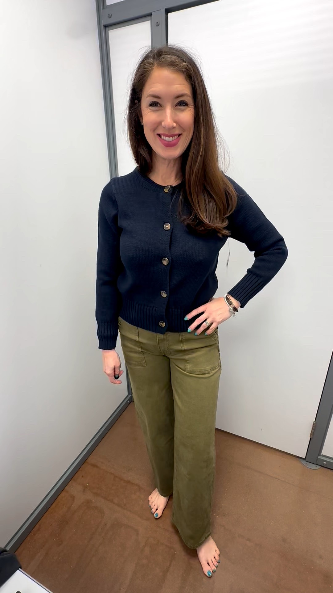 I just love the mixing match tops and bottoms that are available on my digital Daisy LTK app! Some of these items are low in stock and may be sold out soon! Please follow and subscribe and let me know what you think.
5’10”
38D
Large
10–12

#LTKmomlife #LTKTall #LTKActive